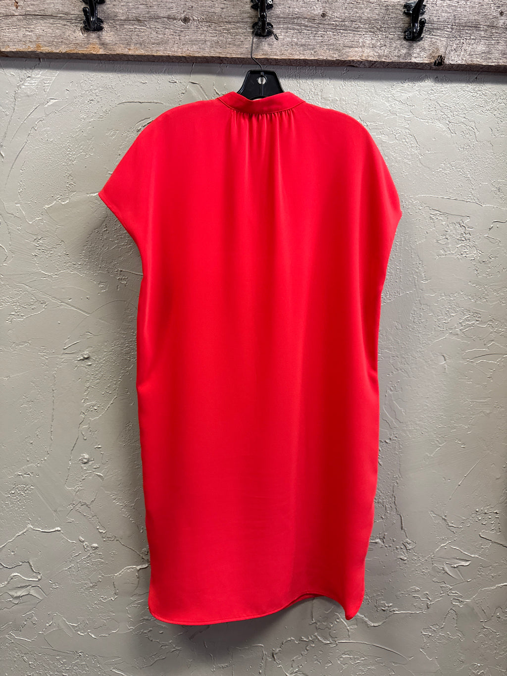 LAUREN CREPE SHIFT DRESS (org$125)