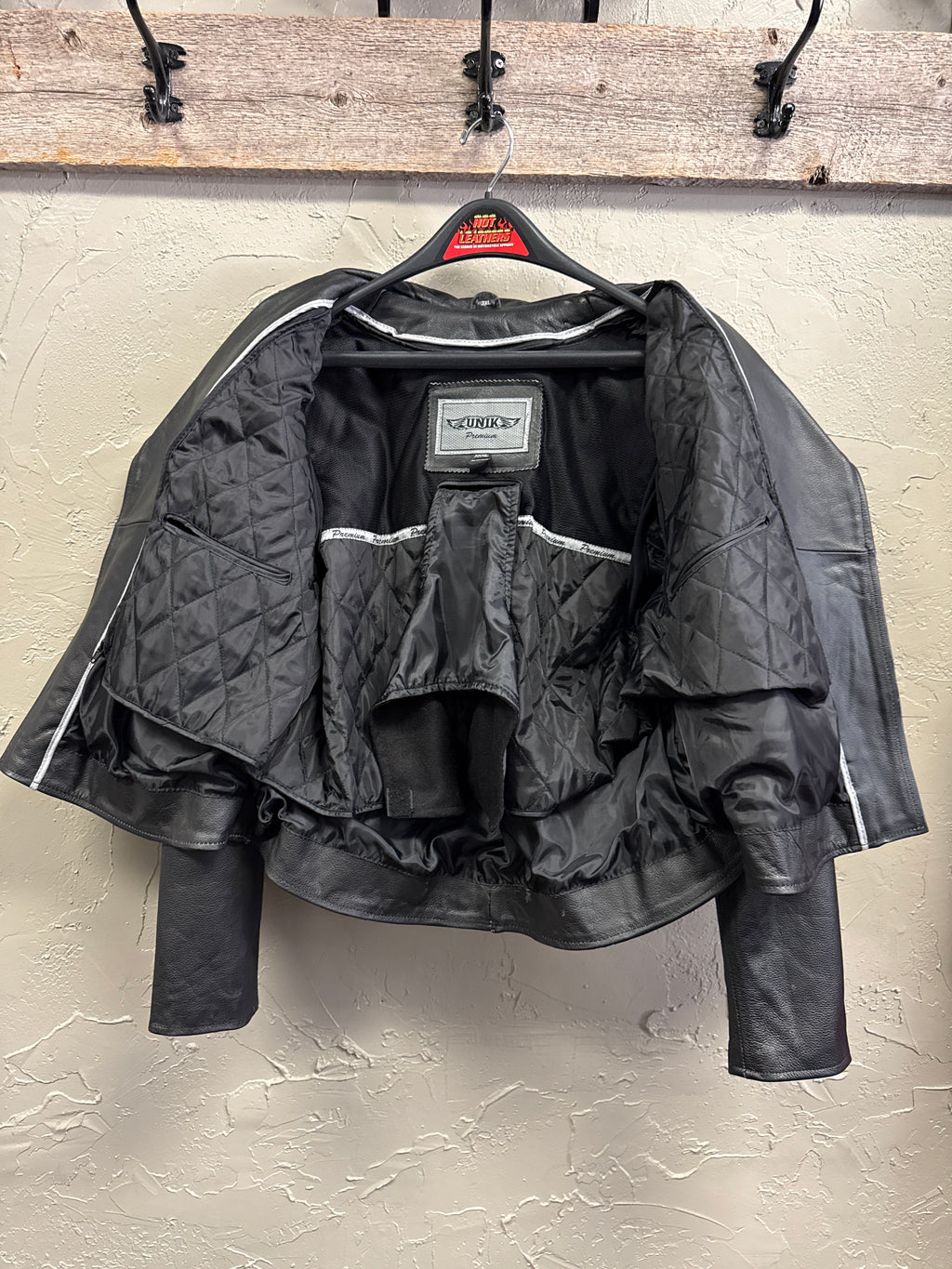 NWOT WOMENS UNIK MOTO JACKET