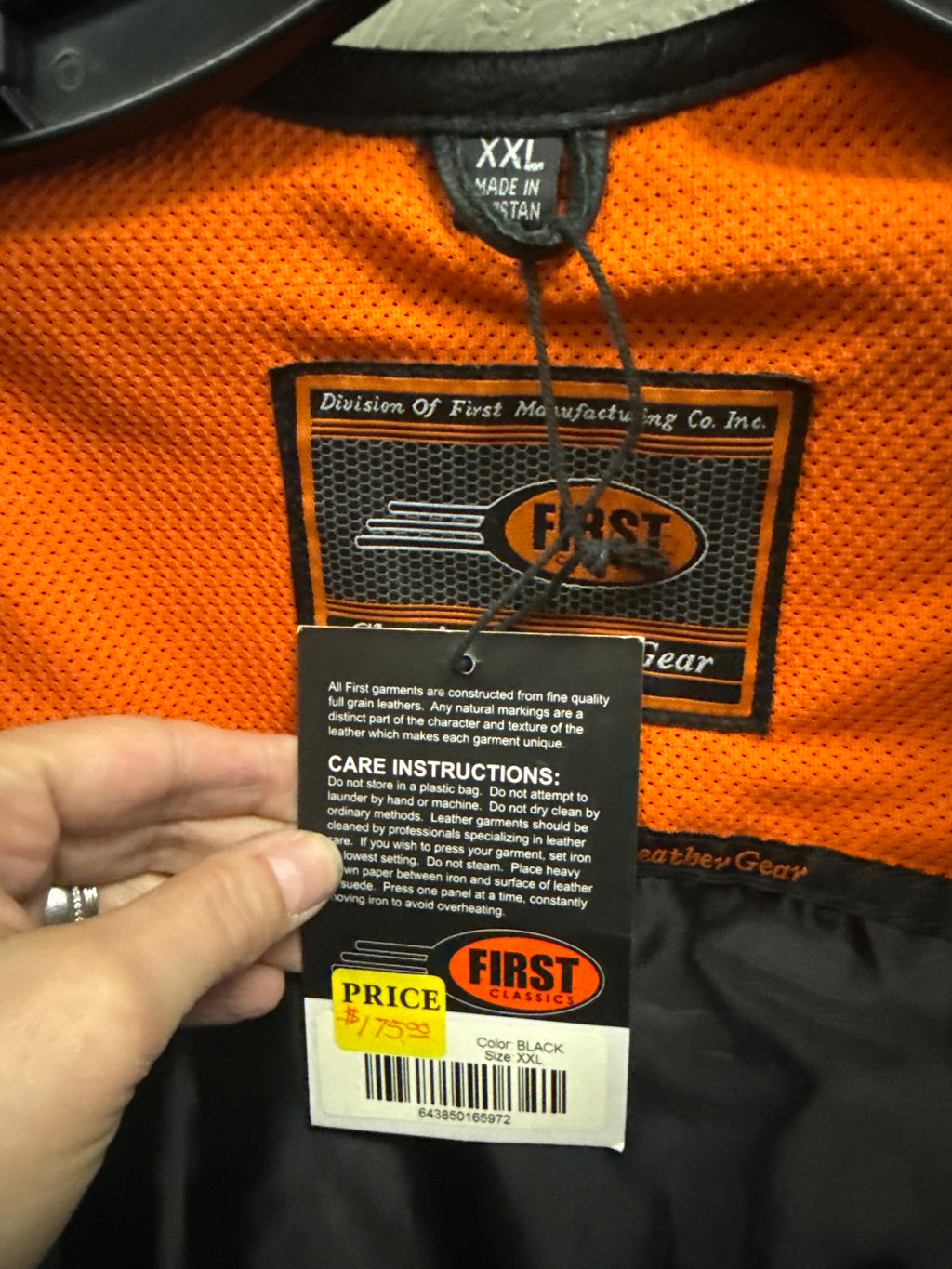 NWT WOMENS FIRST CLASSICS VEST (org$175)
