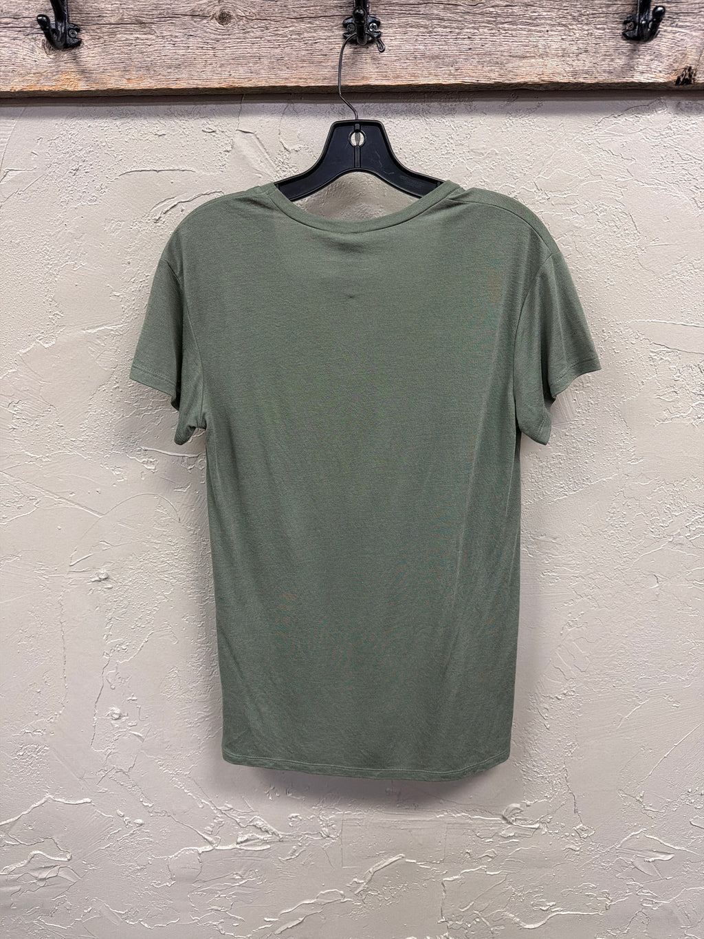 NWT AUGUST INK “LUCKY” TEE