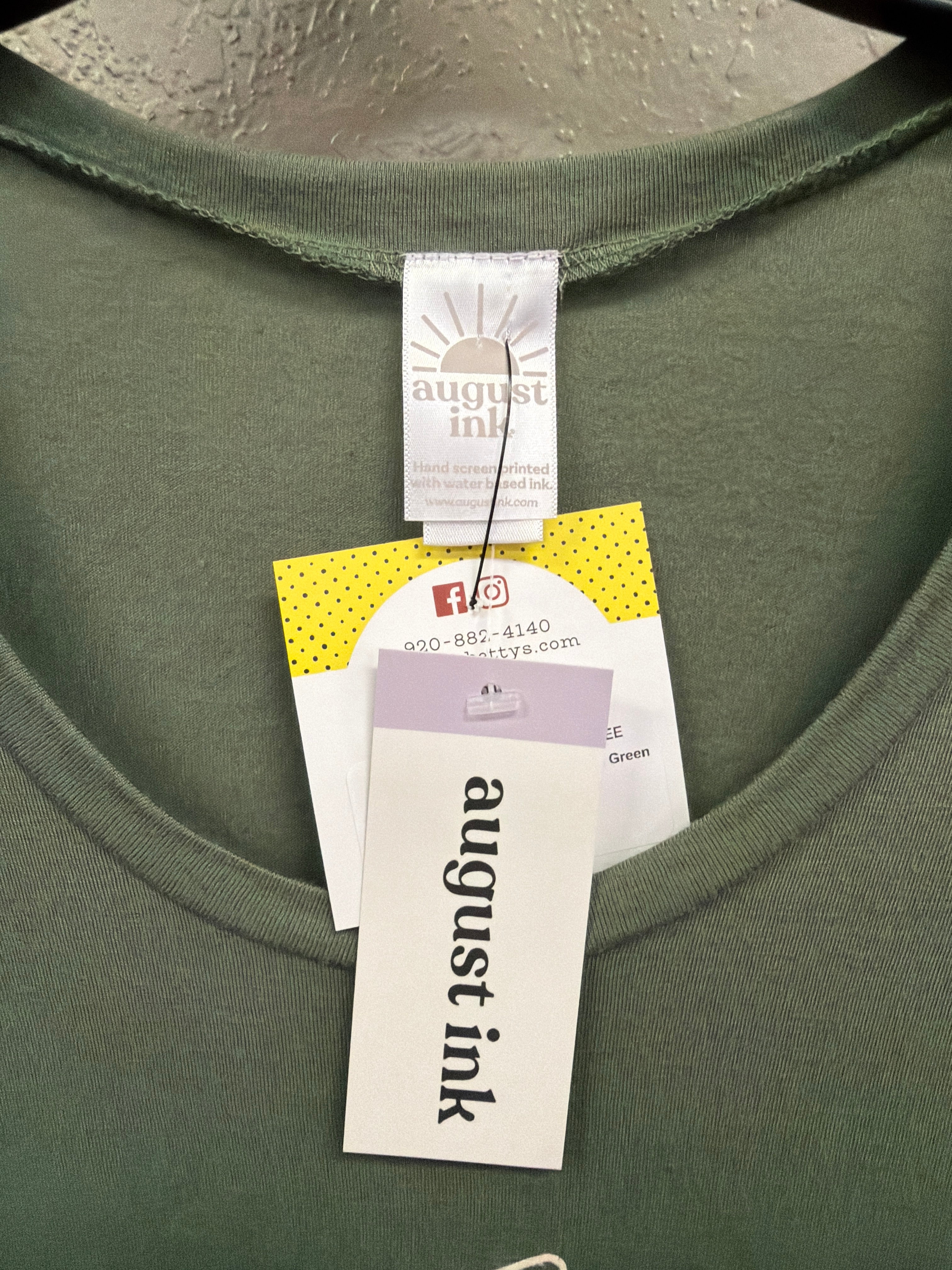 NWT AUGUST INK “LUCKY” TEE