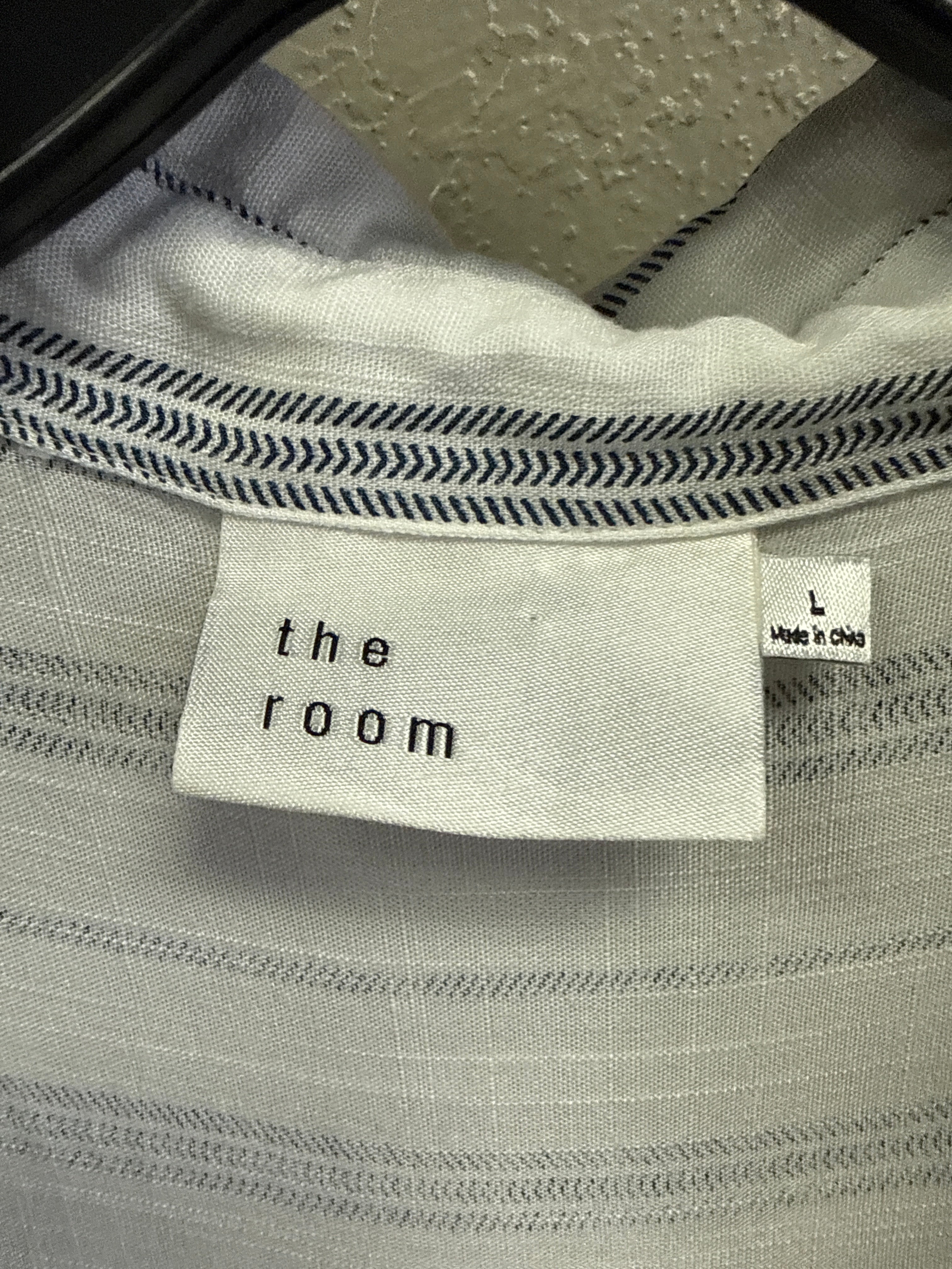 THE ROOM TWIST-FRONT BLOUSE