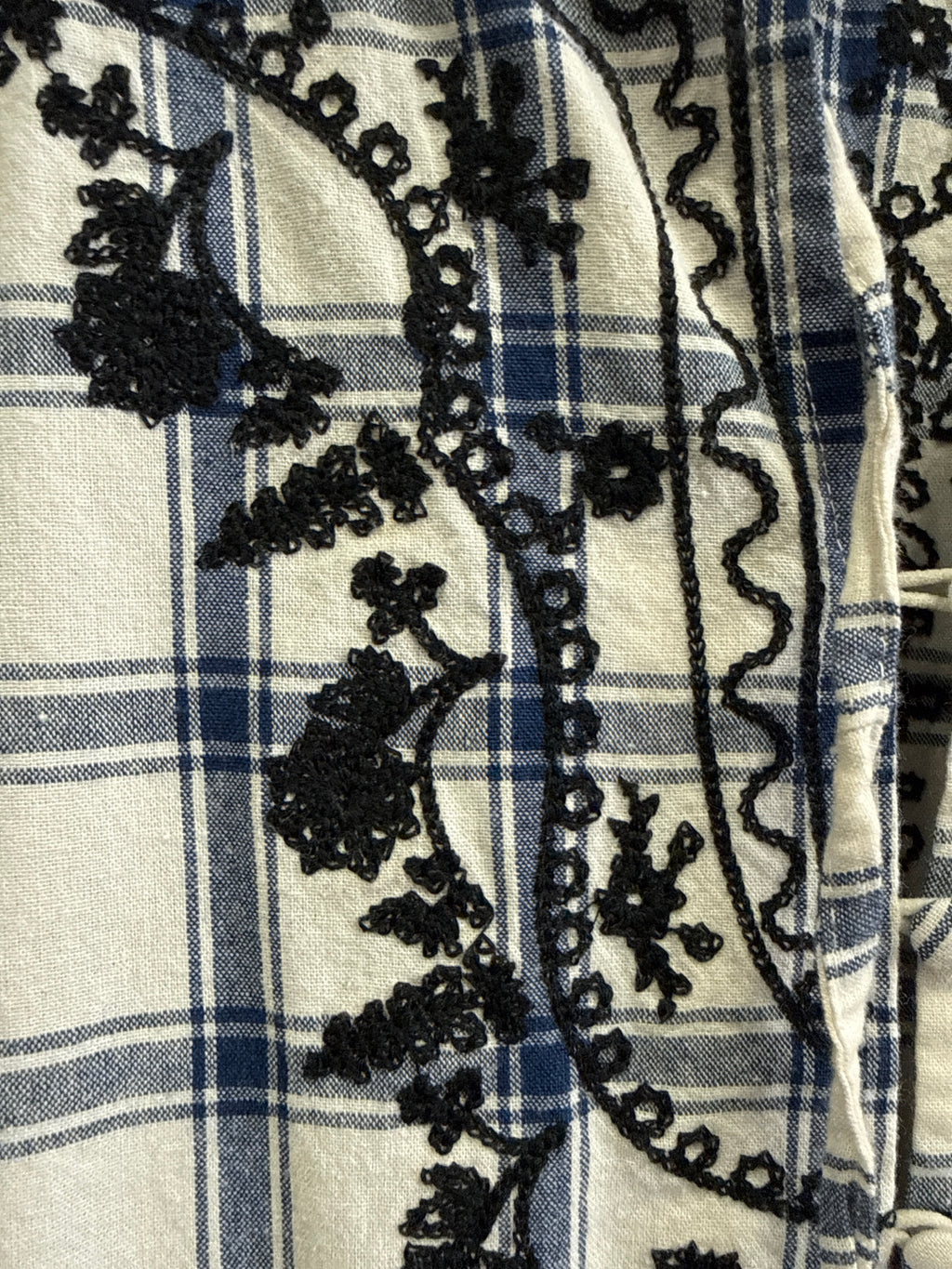 UMGEE EMBROIDERED PLAID TOP