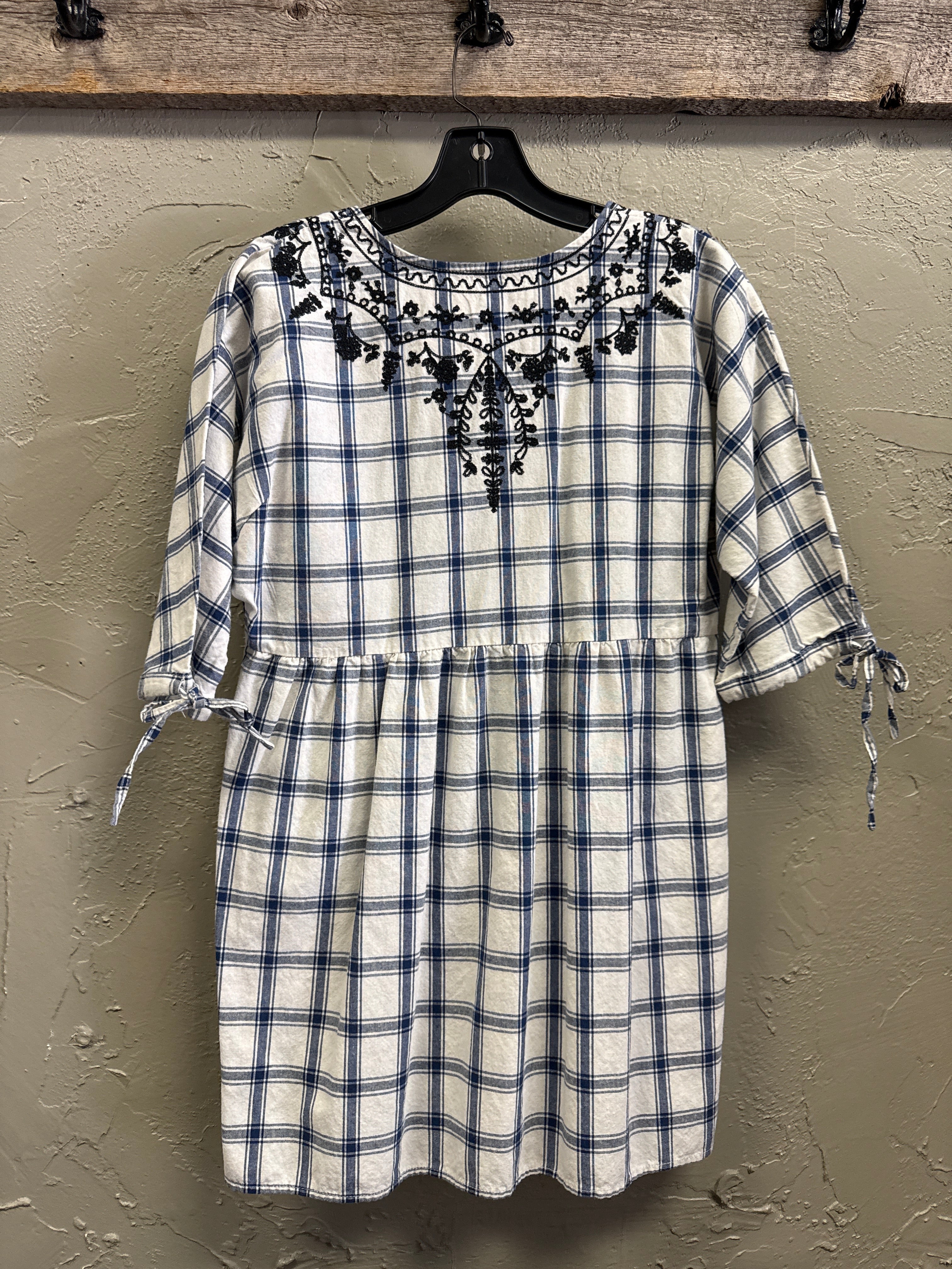UMGEE EMBROIDERED PLAID TOP