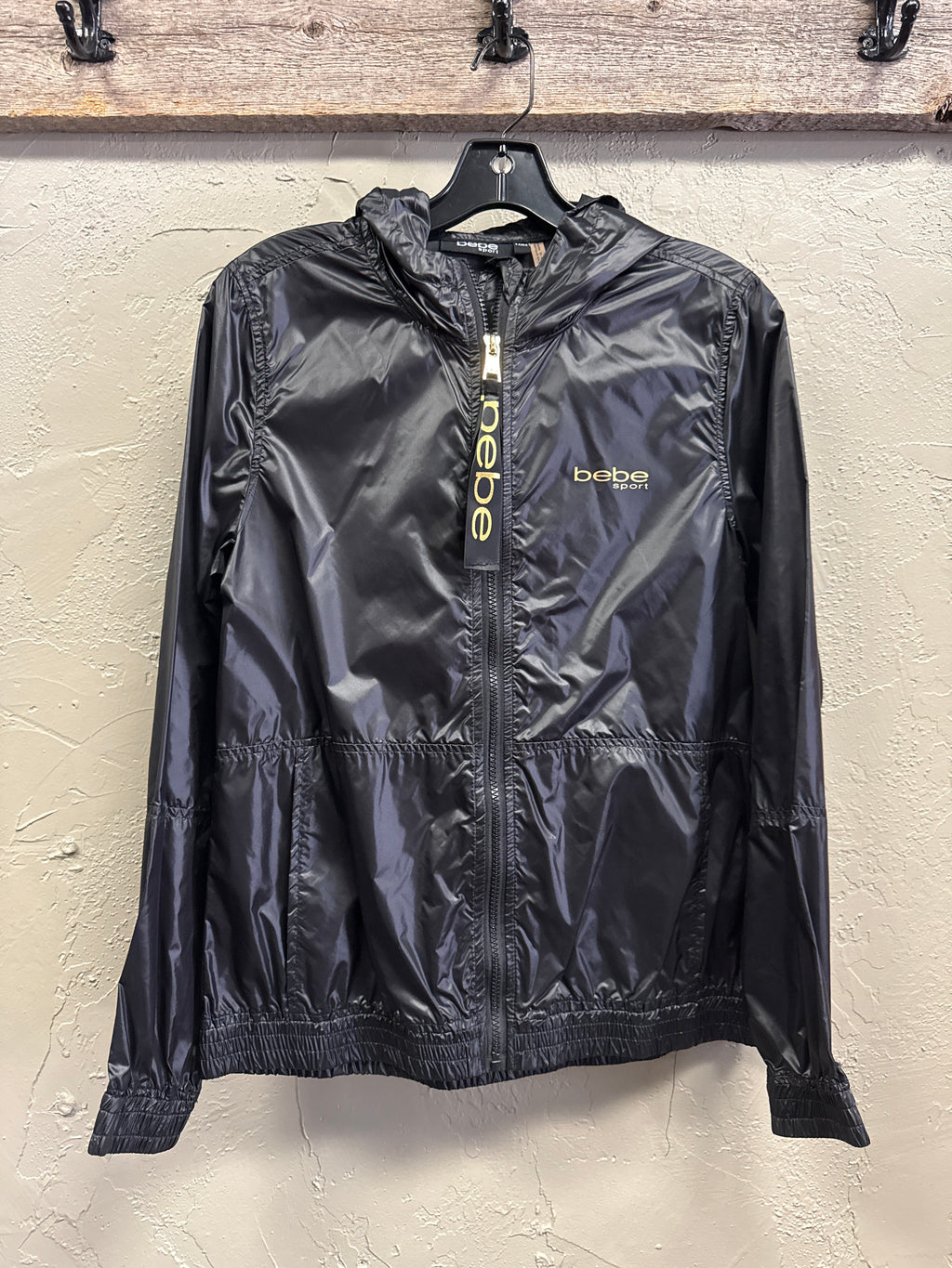 BEBE SPORT WINDBREAKER (org$100)