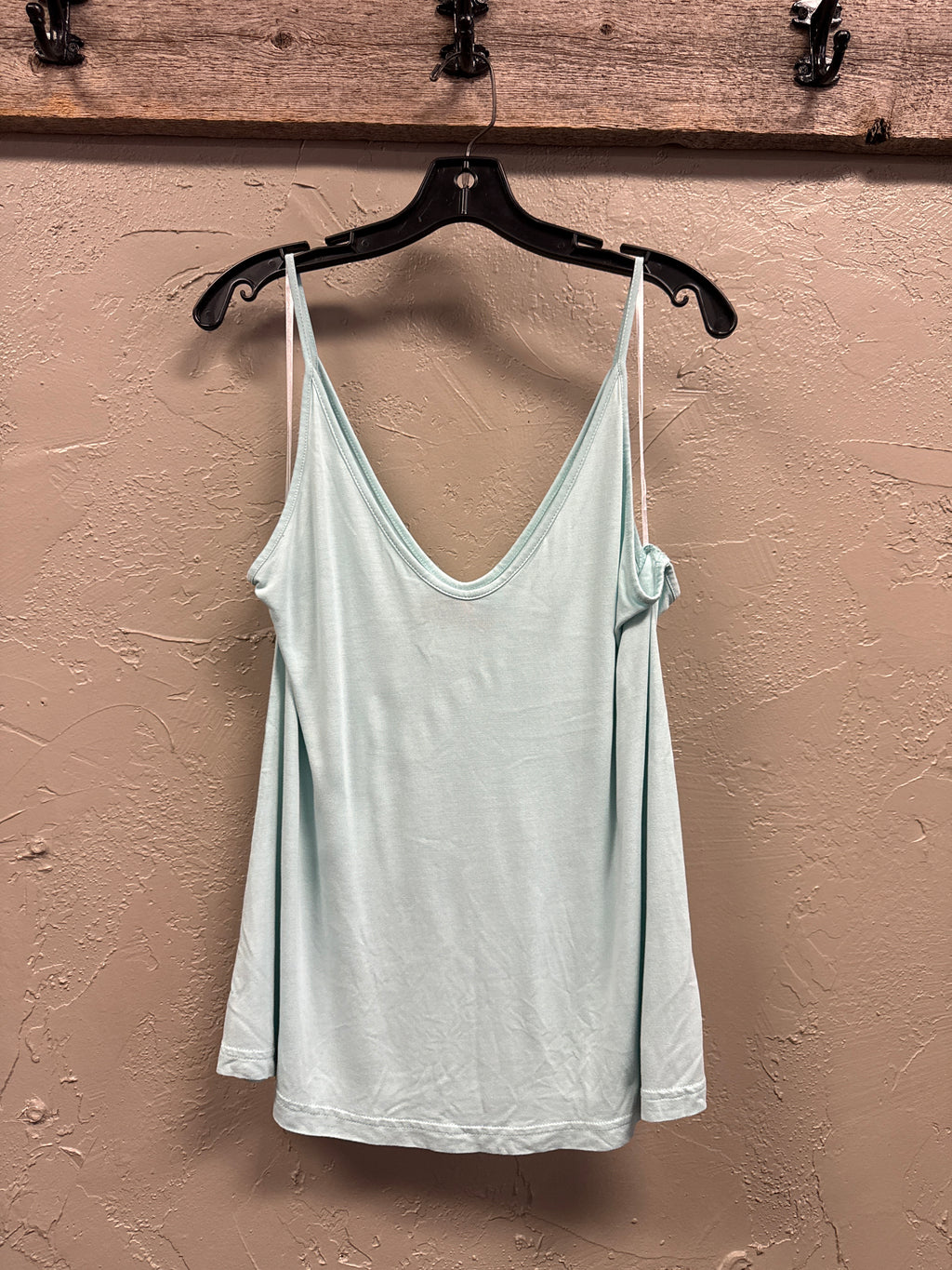 Venus V-Neck Flowy Cami