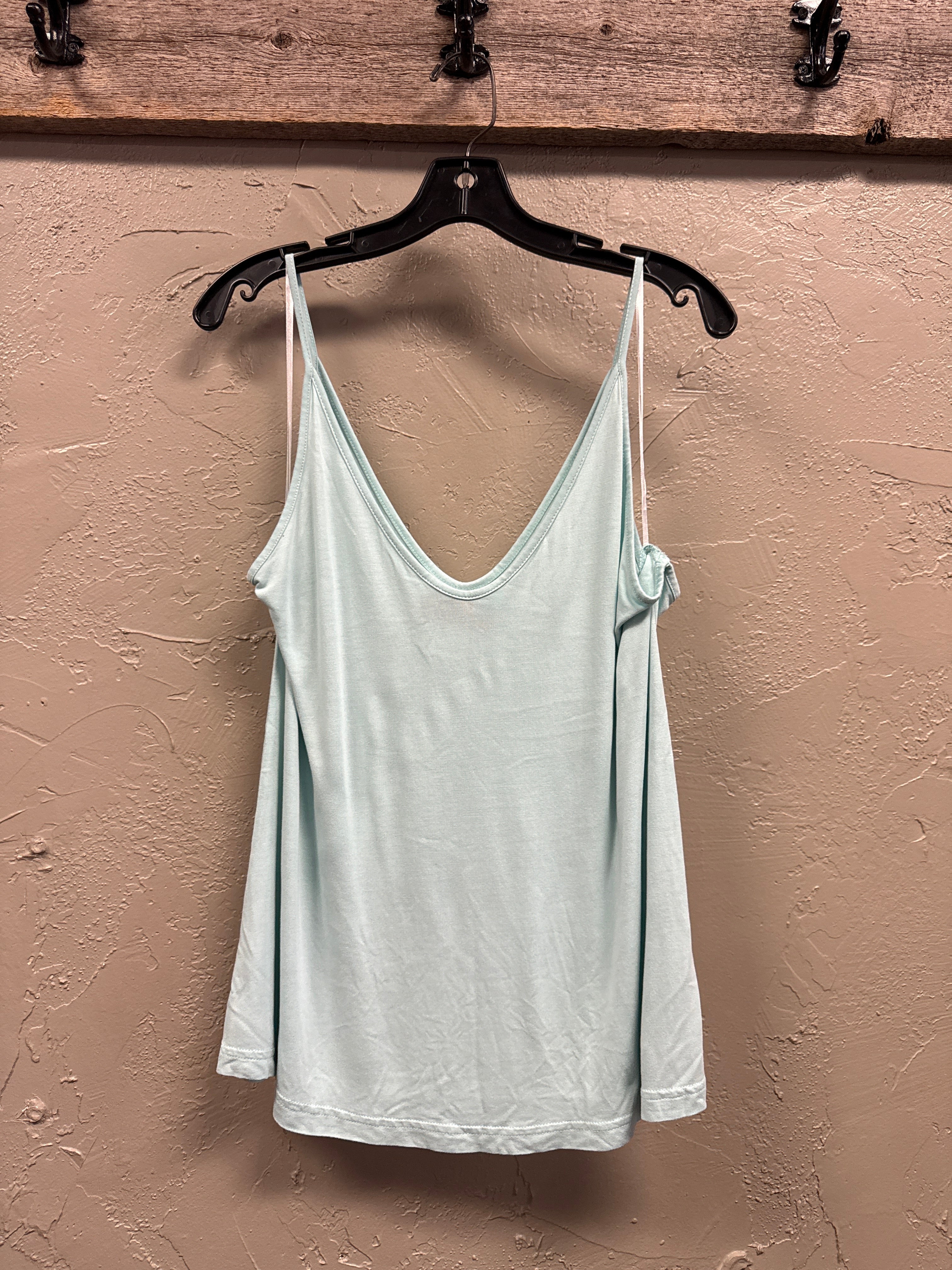 Venus V-Neck Flowy Cami