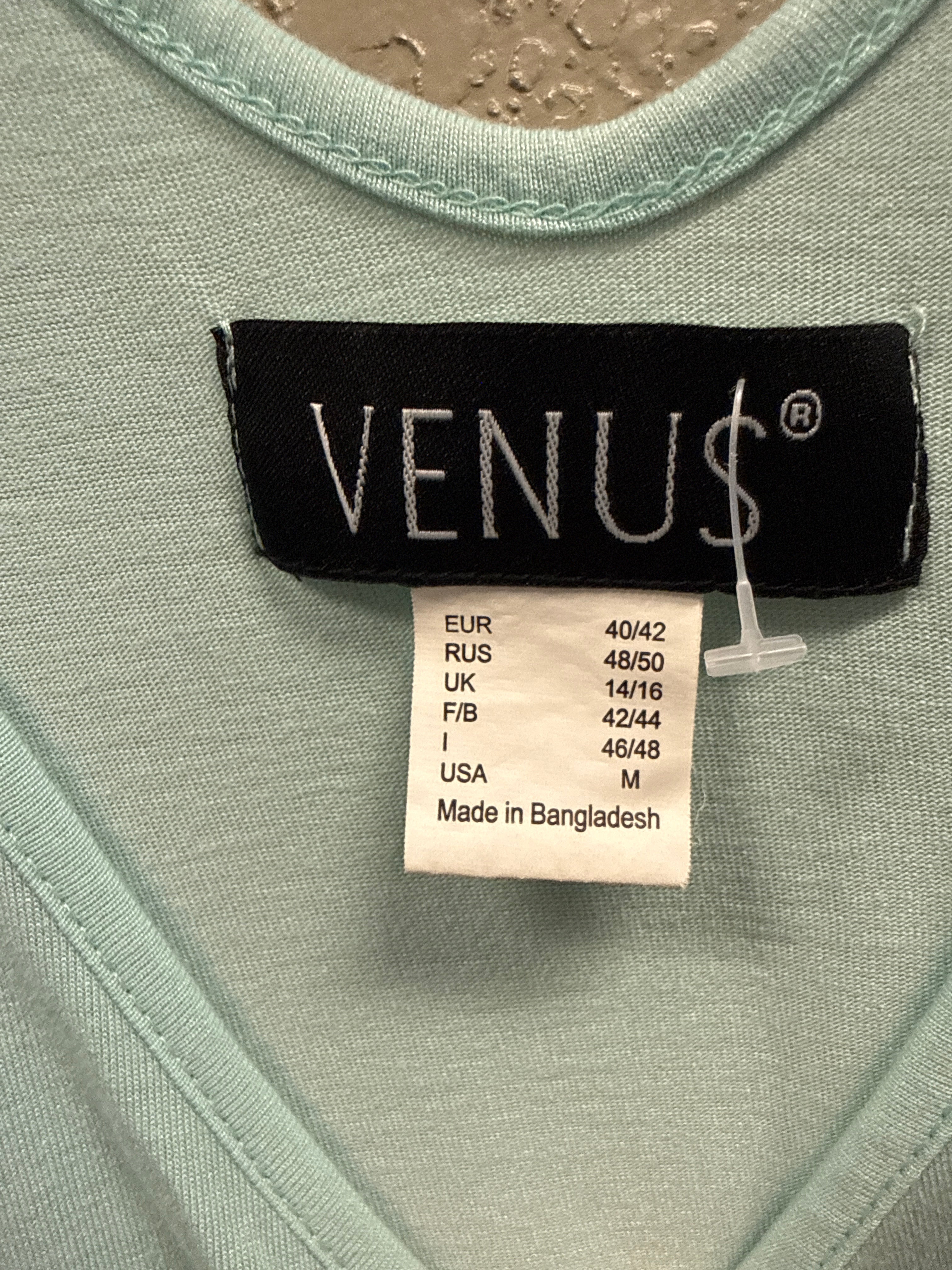 Venus V-Neck Flowy Cami
