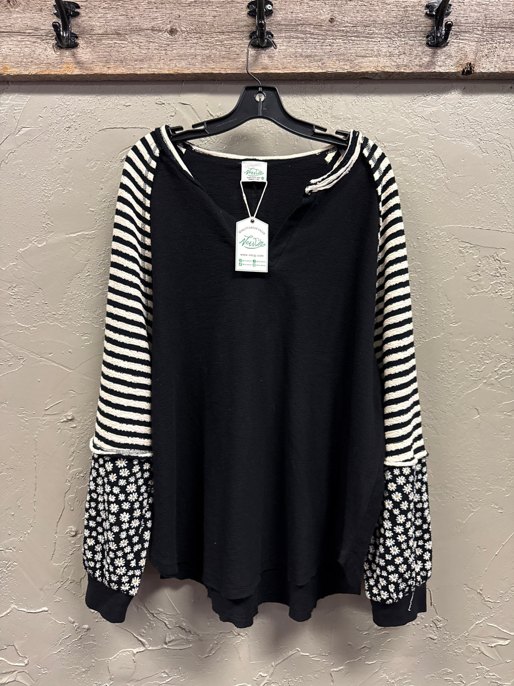 NWT VeryJ Floral & Stripe Top