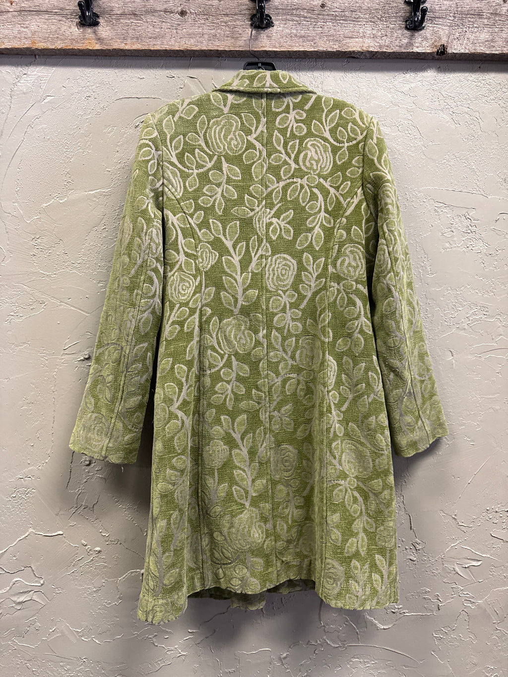 Vtg Rose Tapestry Coat