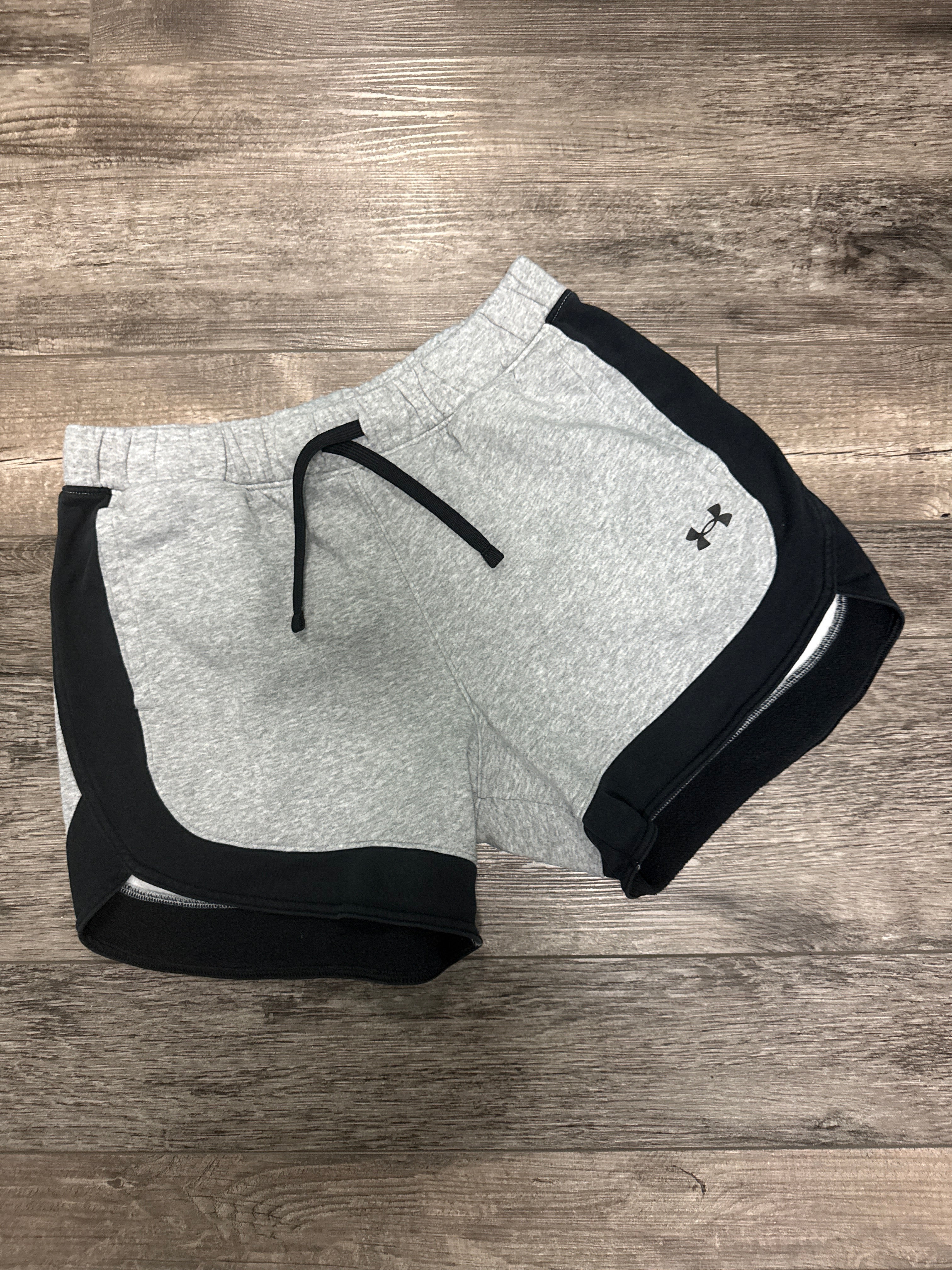Under Armour Loose Fit Short