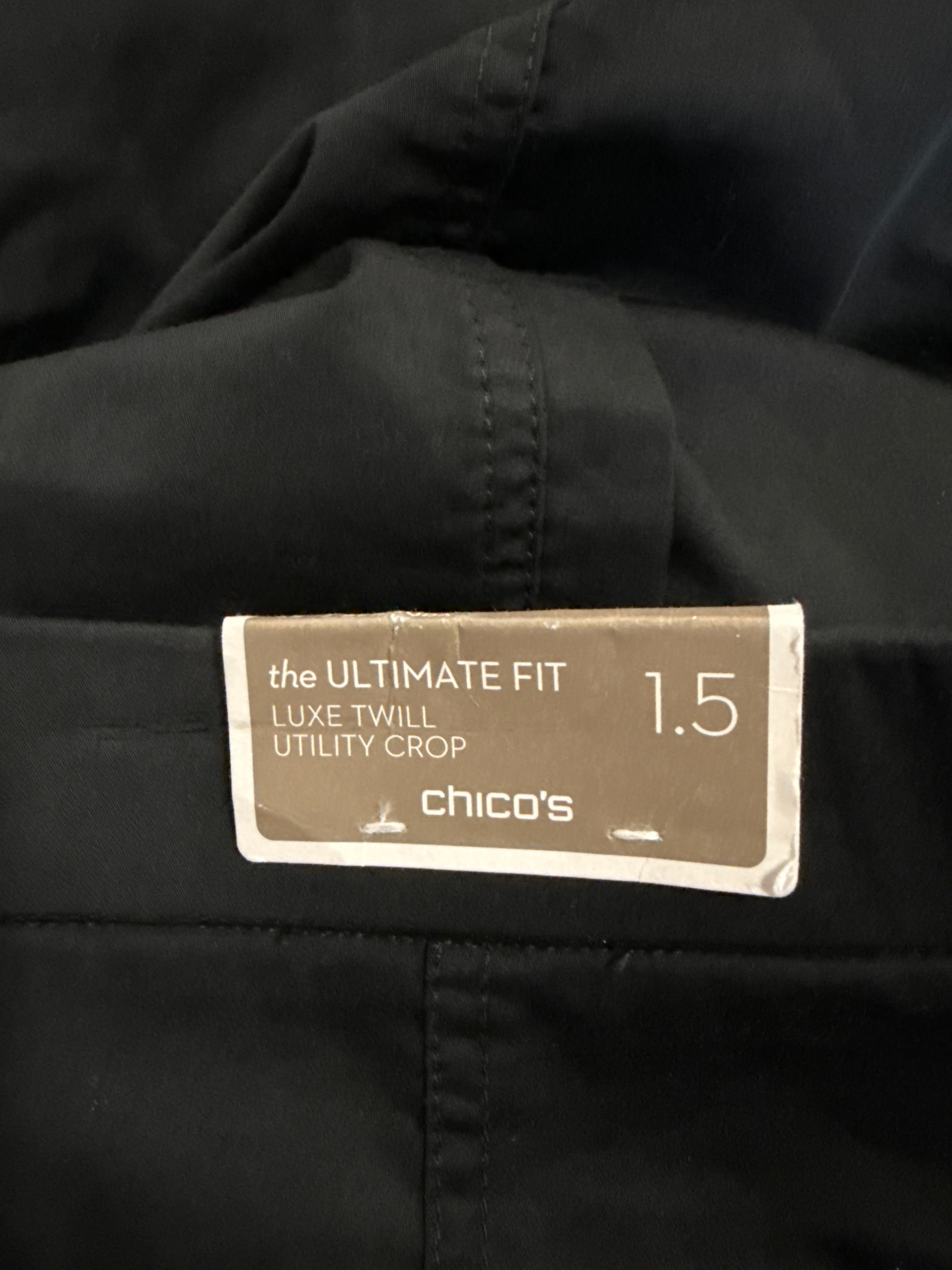 NWT Chicos Utility Slim Short (org$70)