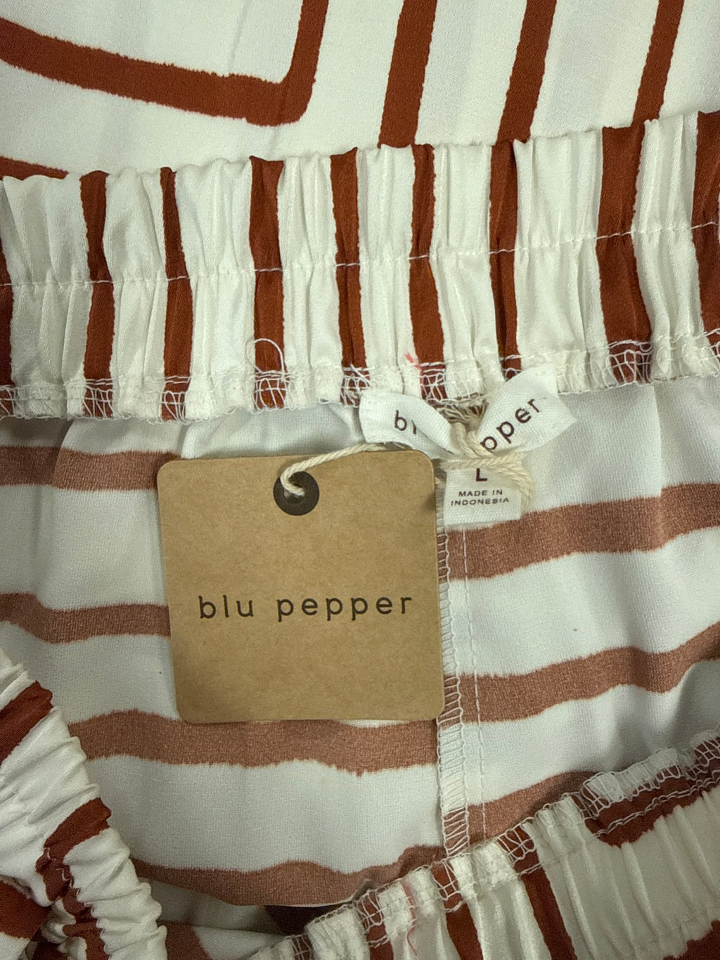 NWT Blu Pepper Tie Waist Shorts