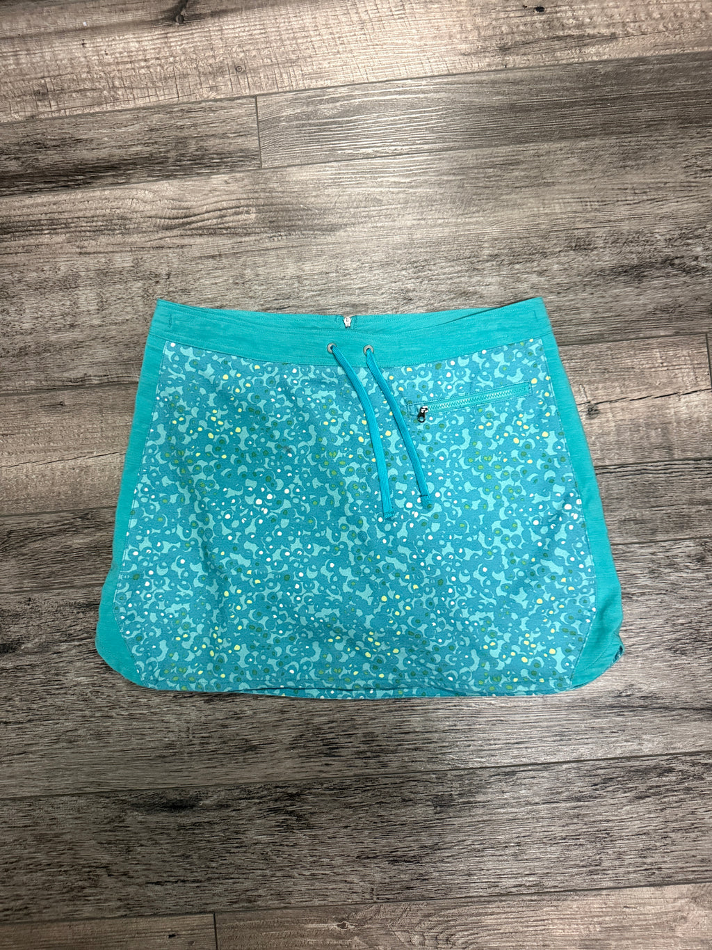 NWT White Sierra Skort (org$50)