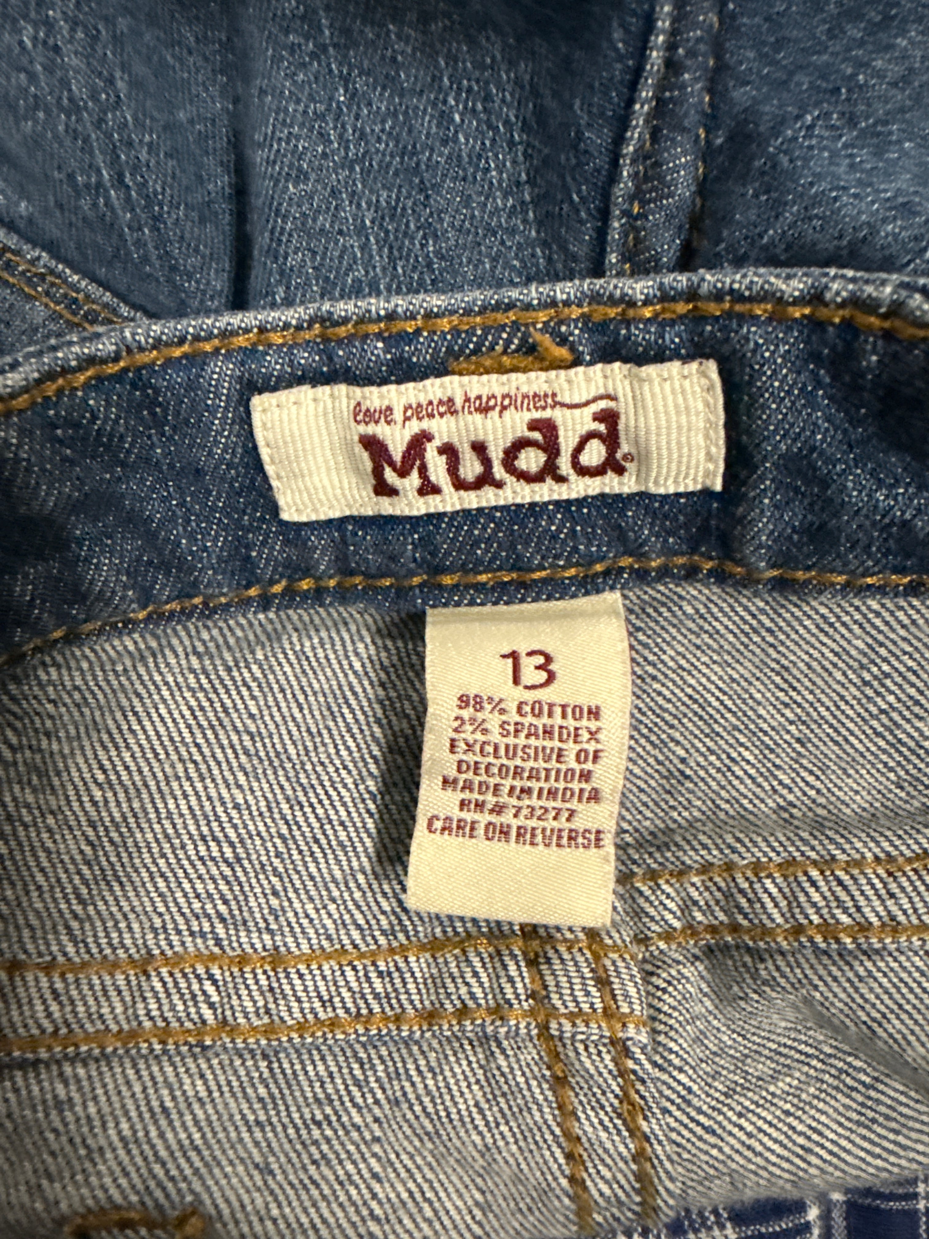 Mudd Shorty Raw-Hem Shorts