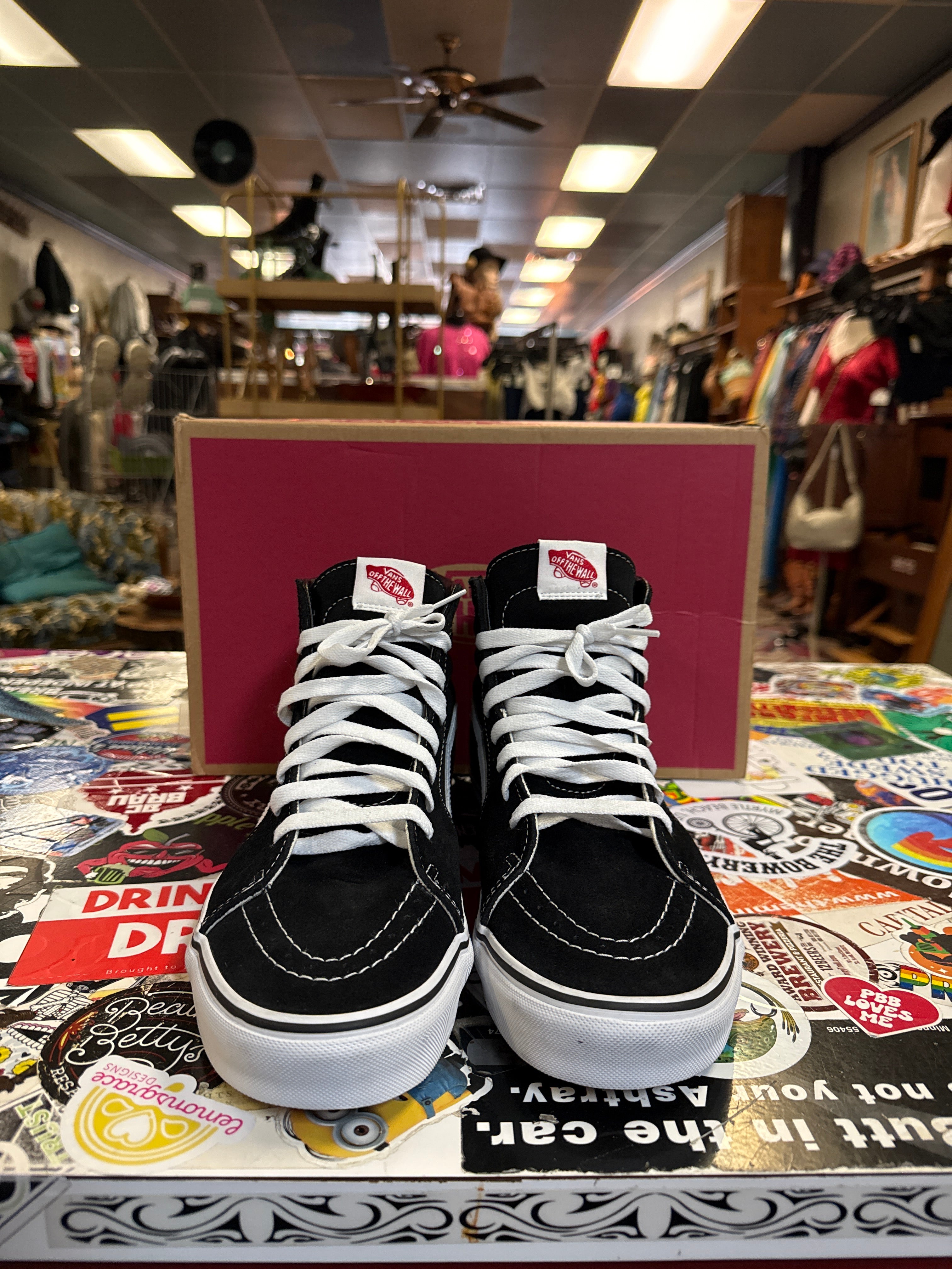 NIB Vans Sk8-Hi Sneakers (org$85)