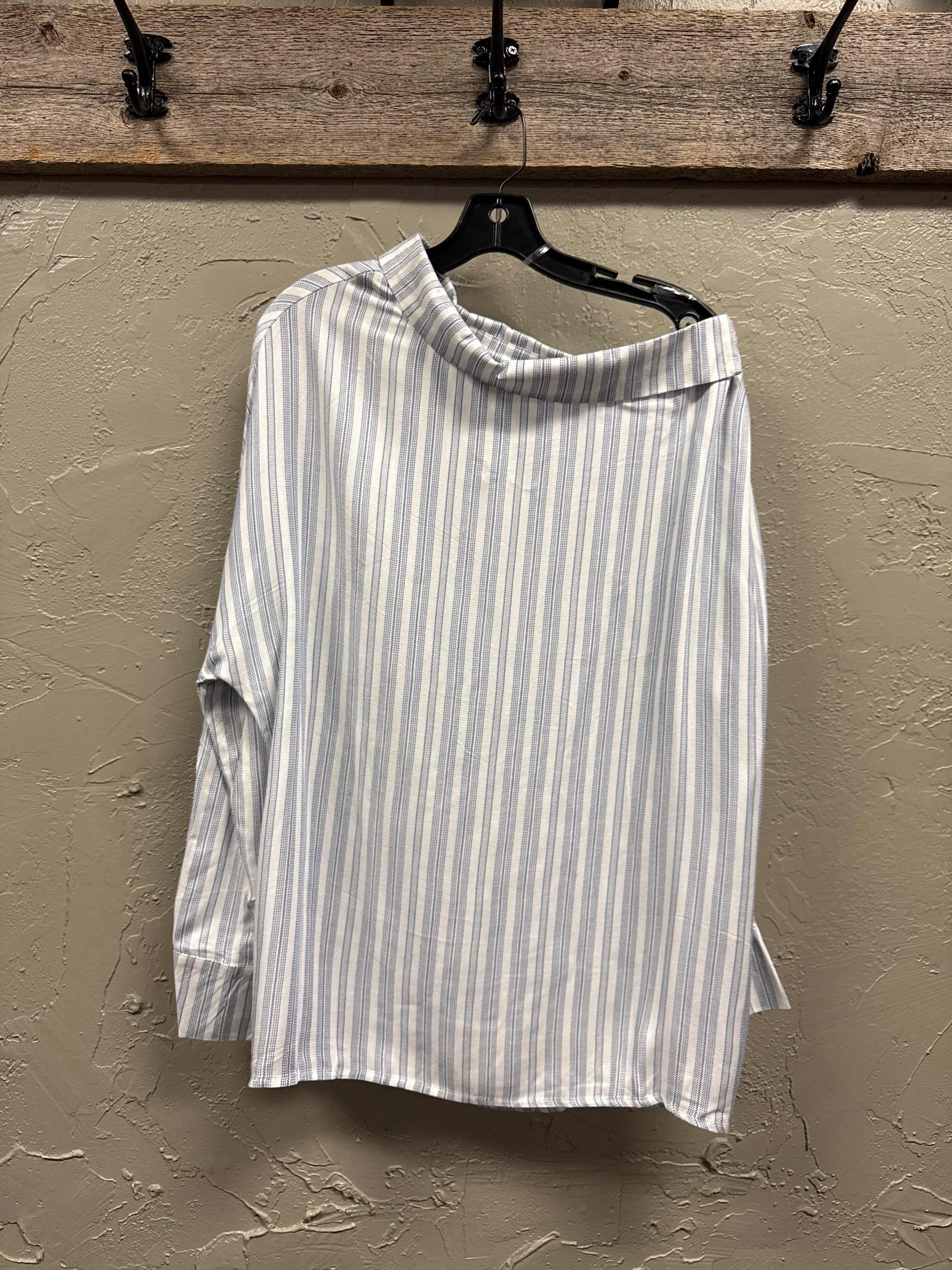 NWOT mod/x Off-the-Shoulder Top