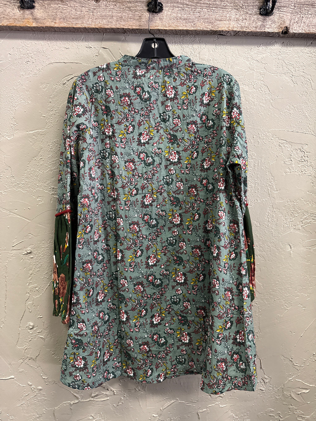 NWOT Indigo Thread Split Neck Tunic (org$88)