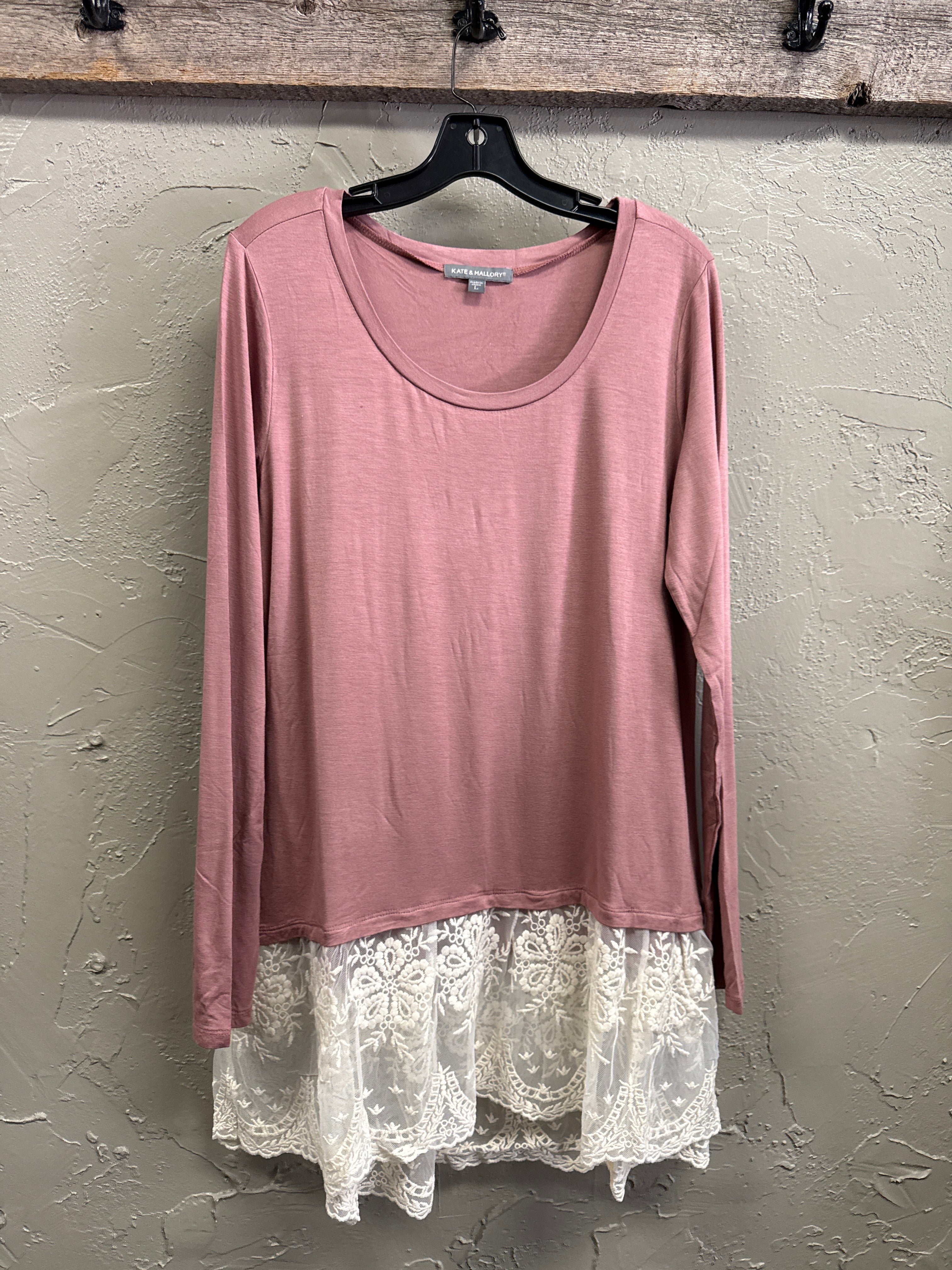 NWOT Kate & Mallory Lace Hem Tunic