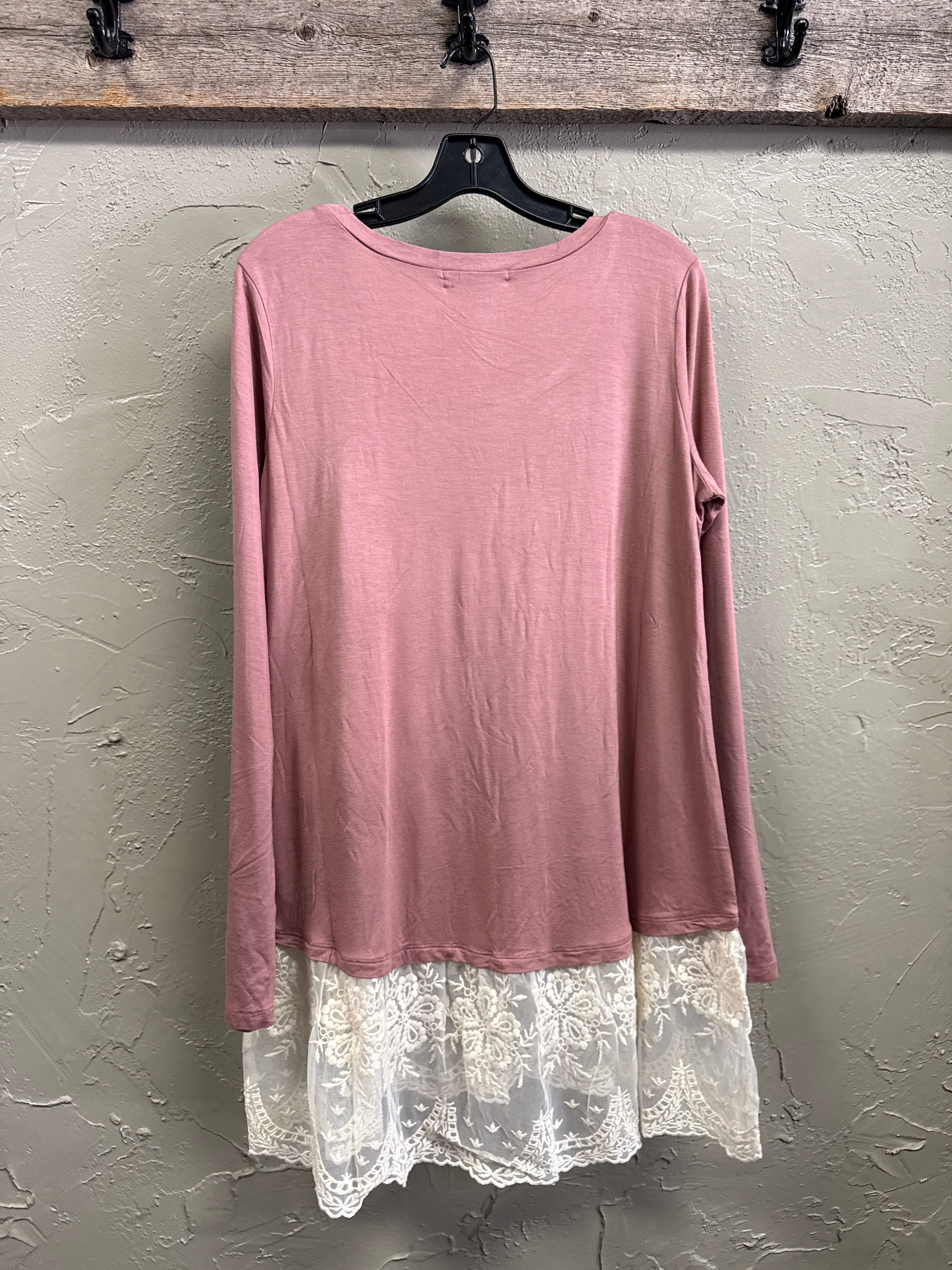 NWOT Kate & Mallory Lace Hem Tunic
