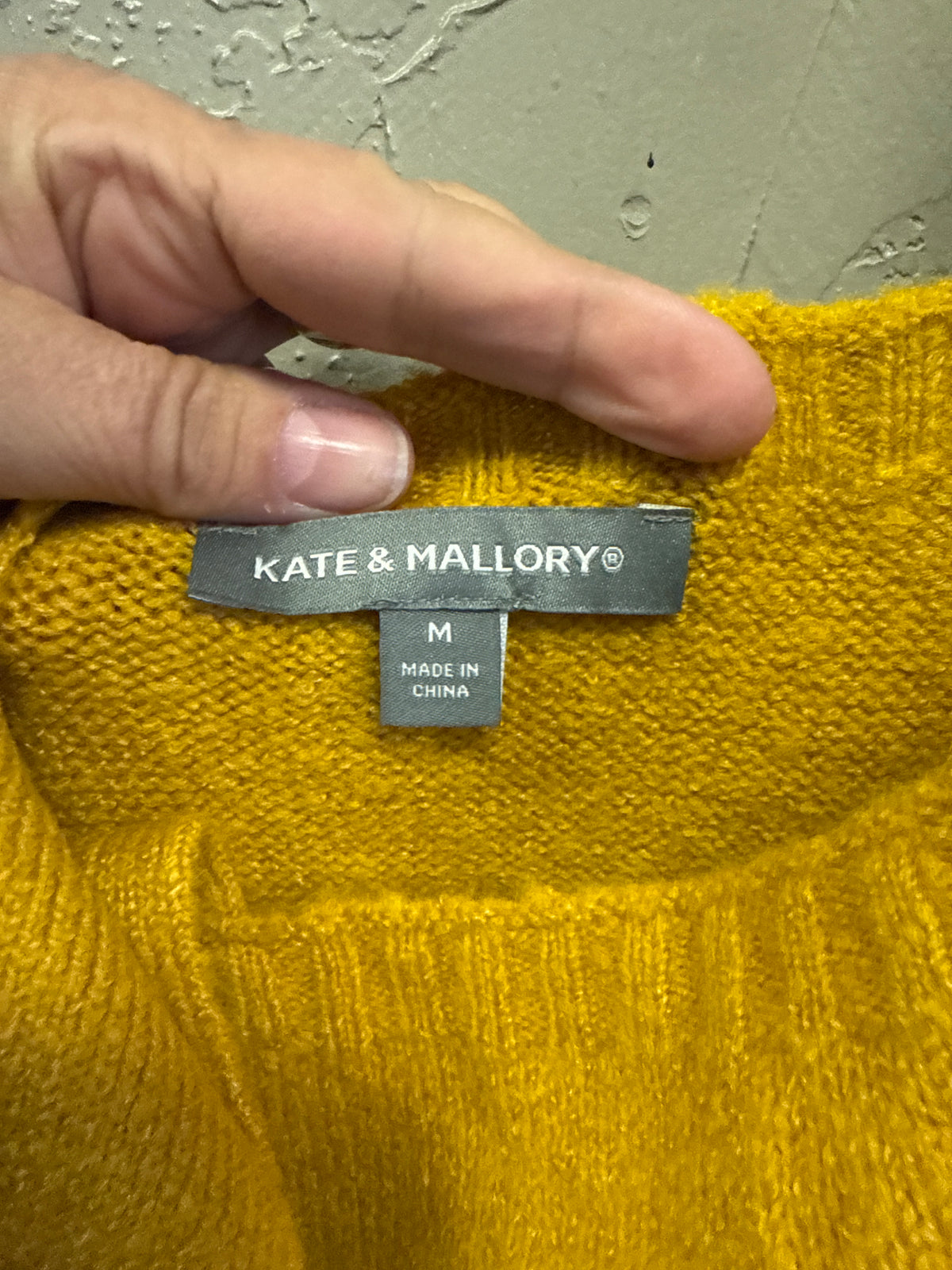 NWOT Kate & Mallory Sweater Set (org$79)