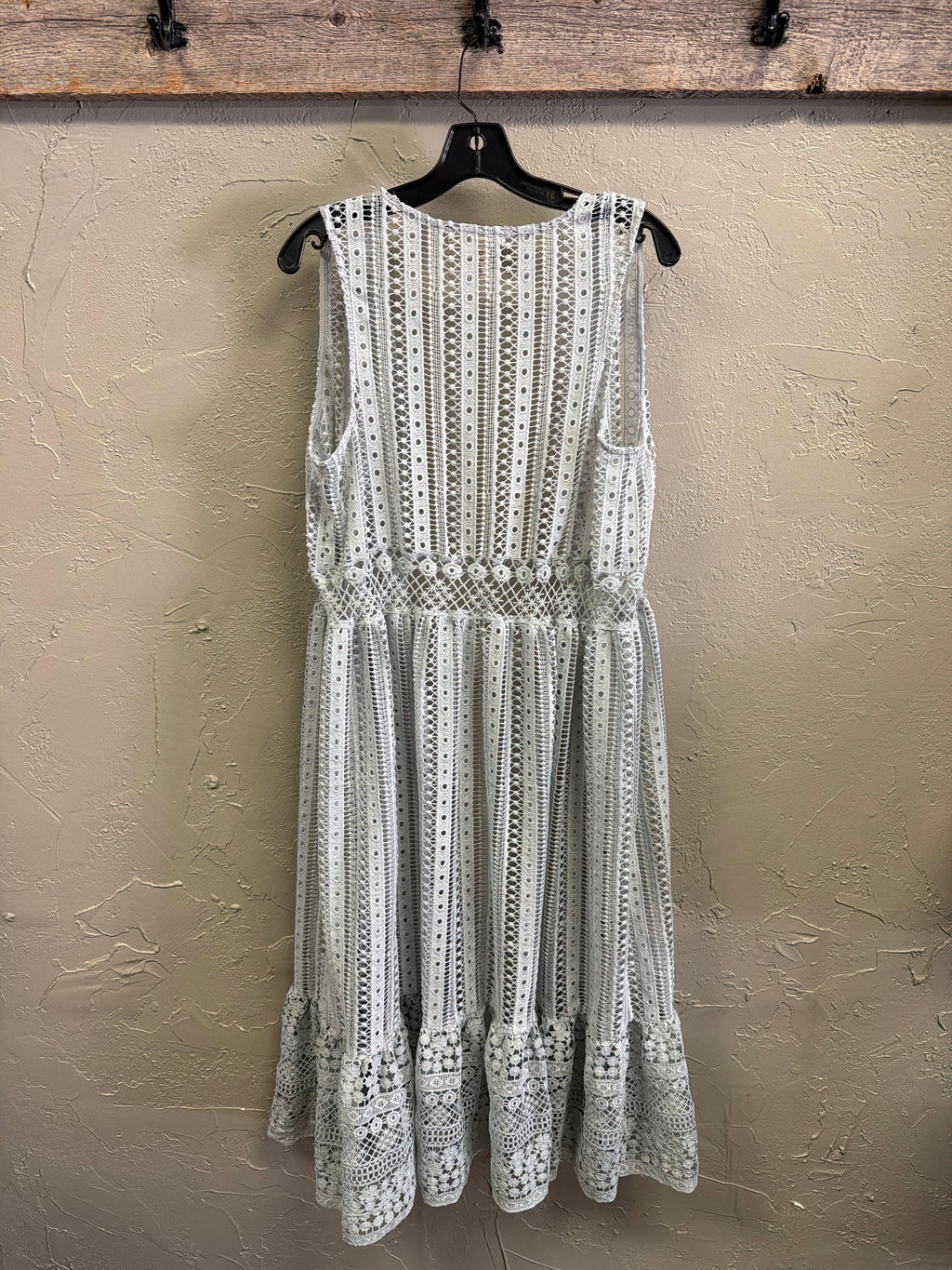 NWOT Indigo Thread Eyelet Lace Vest (org$98)