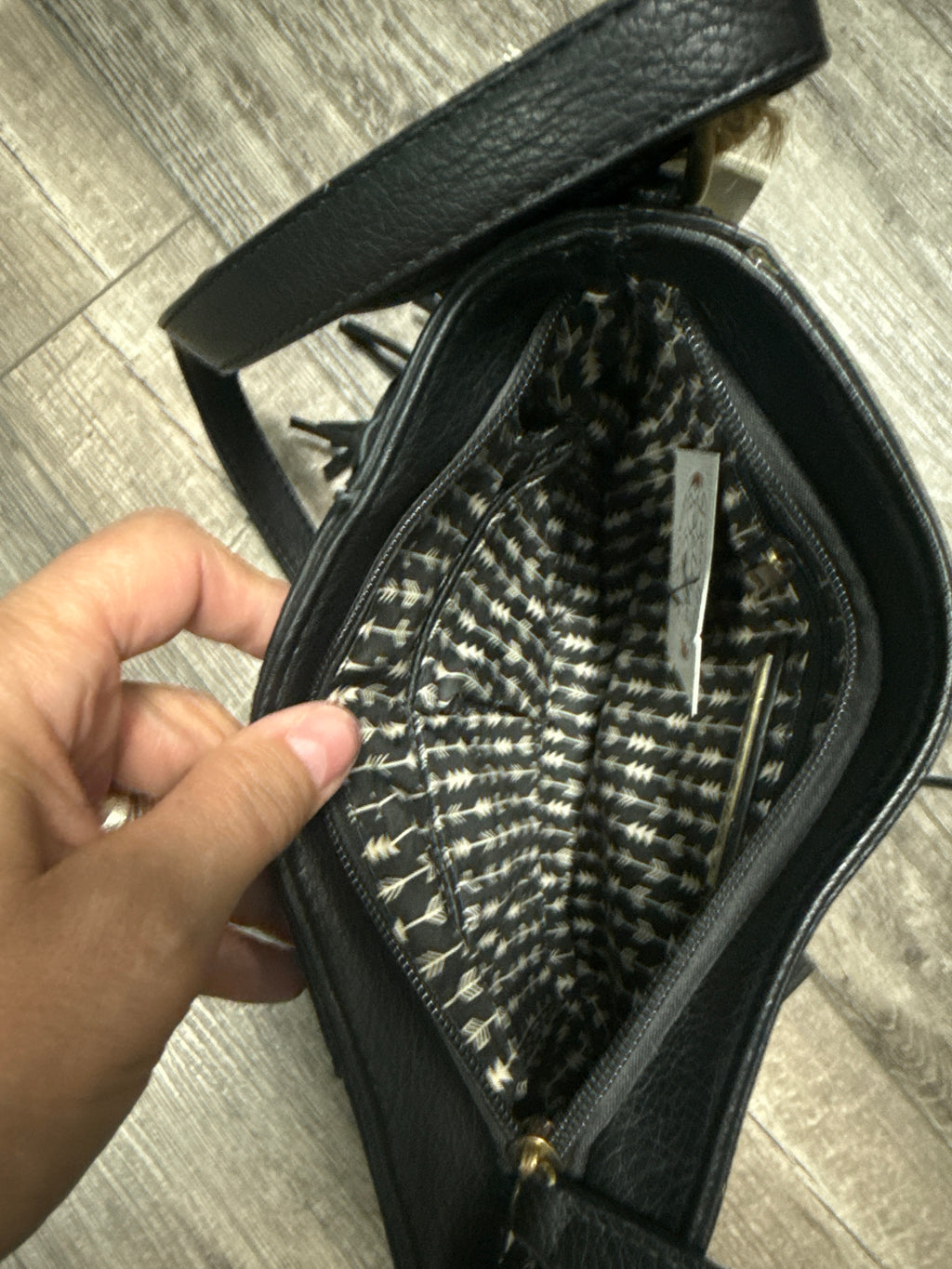 NWT Antik Kraft Fringe Crossbody (org$68)