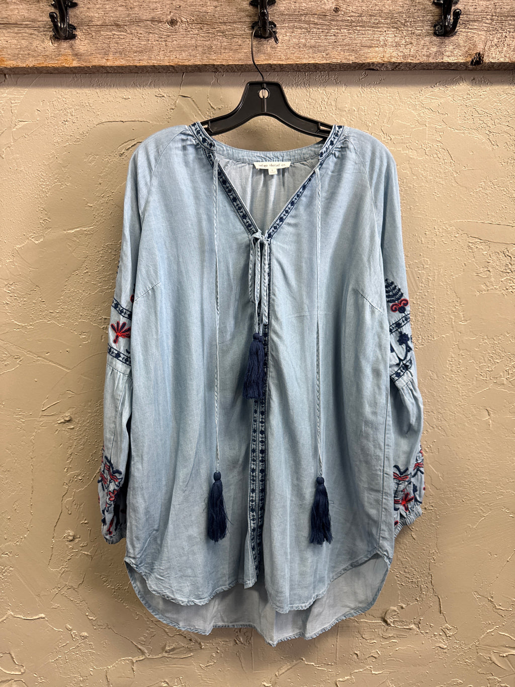 NWOT Indigo Thread Embroidered Boho Blouse