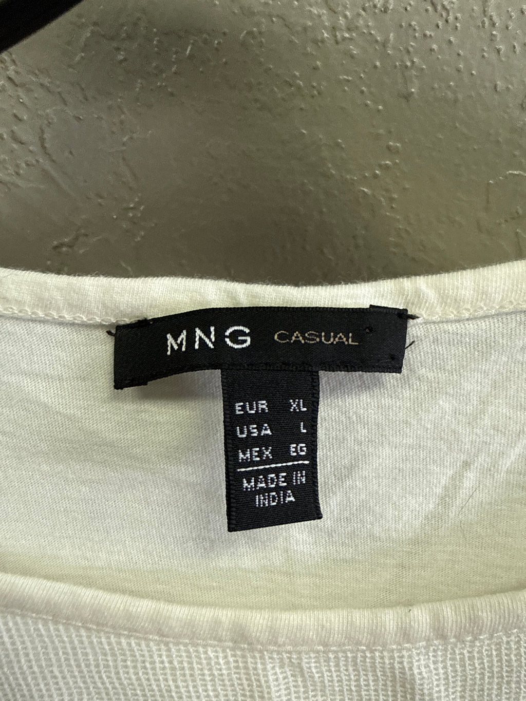 NWOT MNG Embroidered Top (org$49)