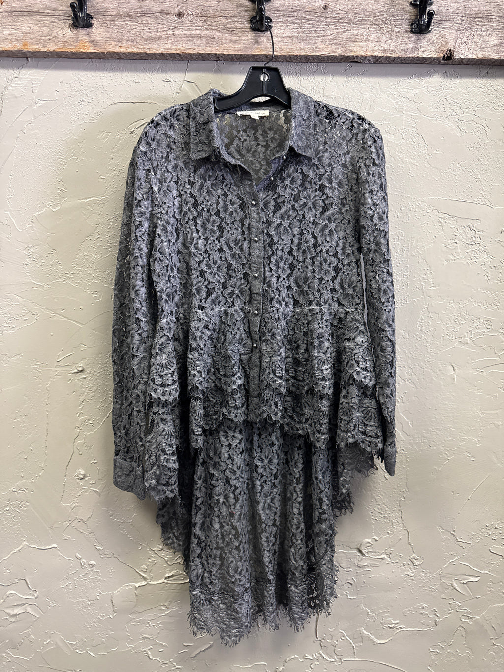 NWOT Indigo Thread Lace Hi-Lo Peplum Jacket