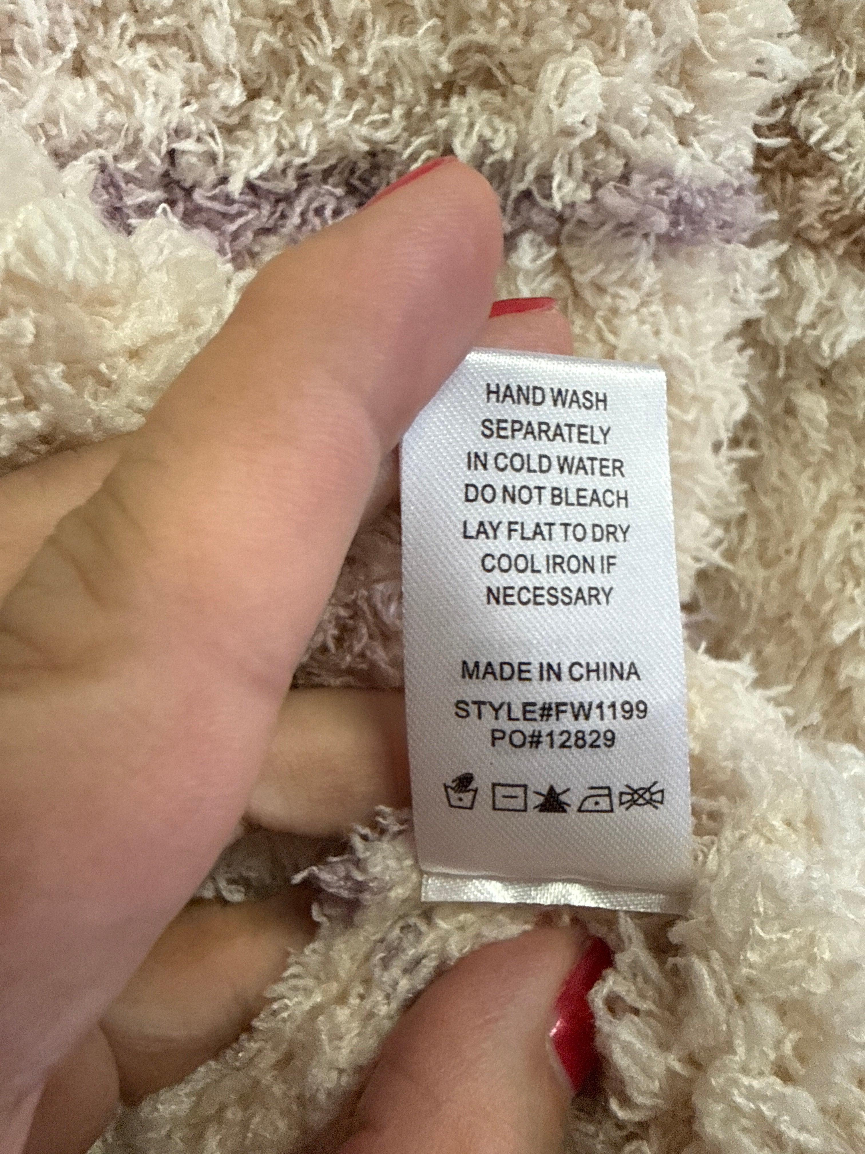 NWOT Fate Fuzzy Knit Sweater (org89)