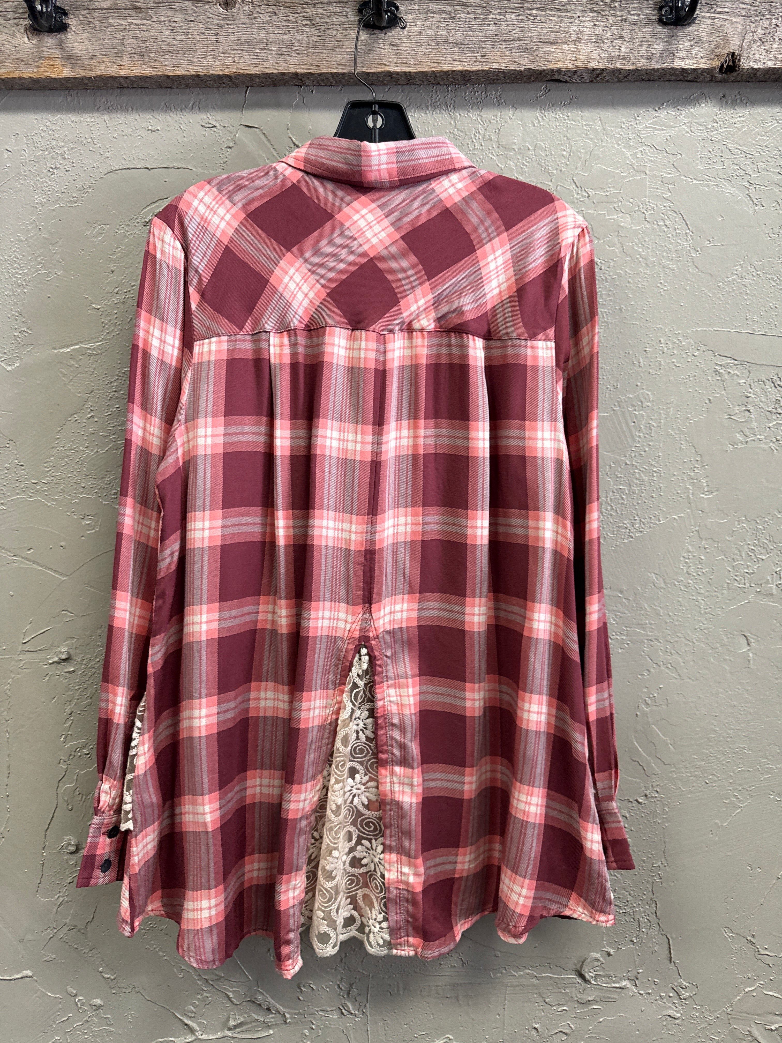 NWOT LOGO Plaid Tunic with Lace Details (org$74)