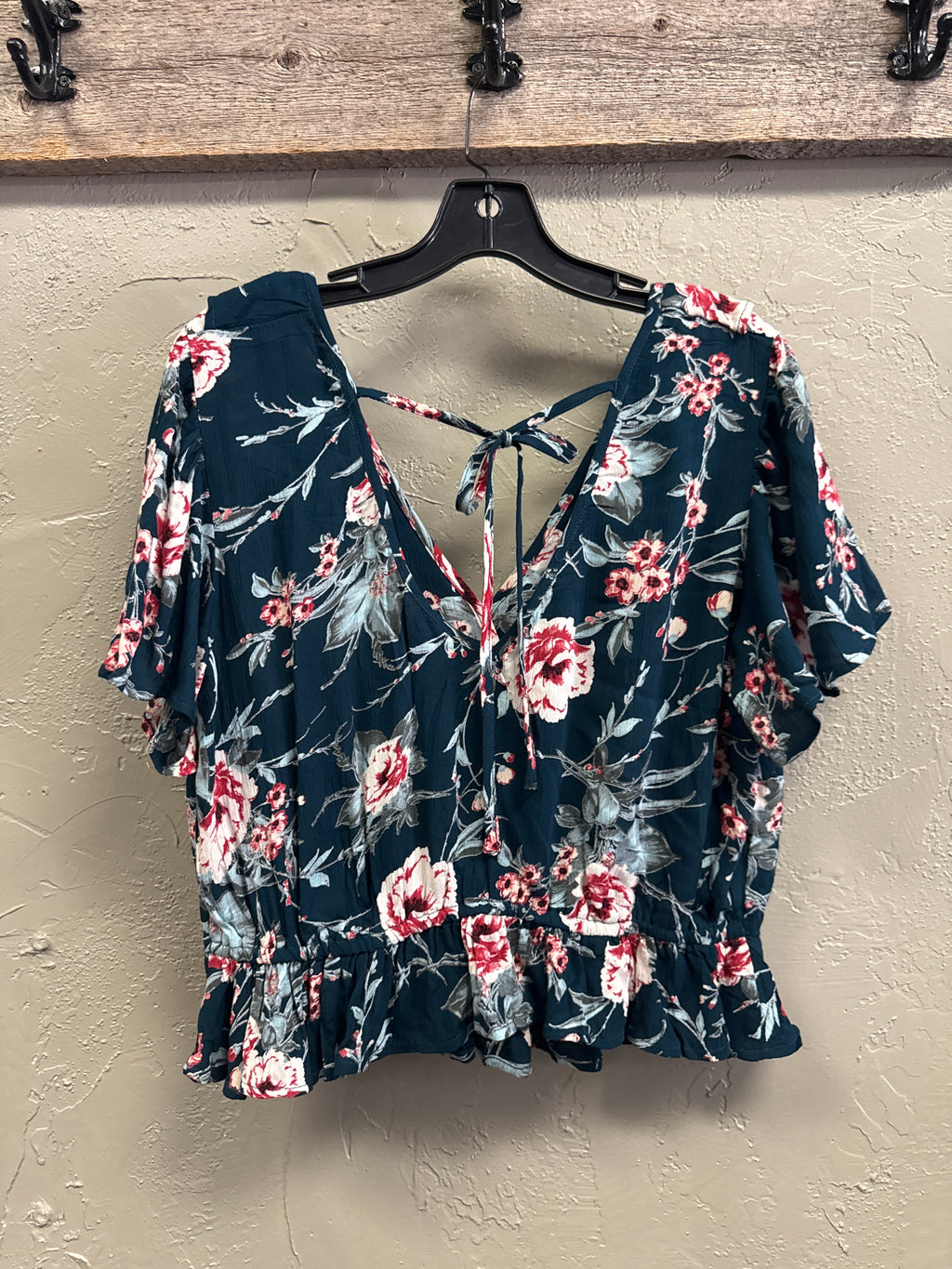 NWT Band of Gypsies Floral Ruffle Blouse