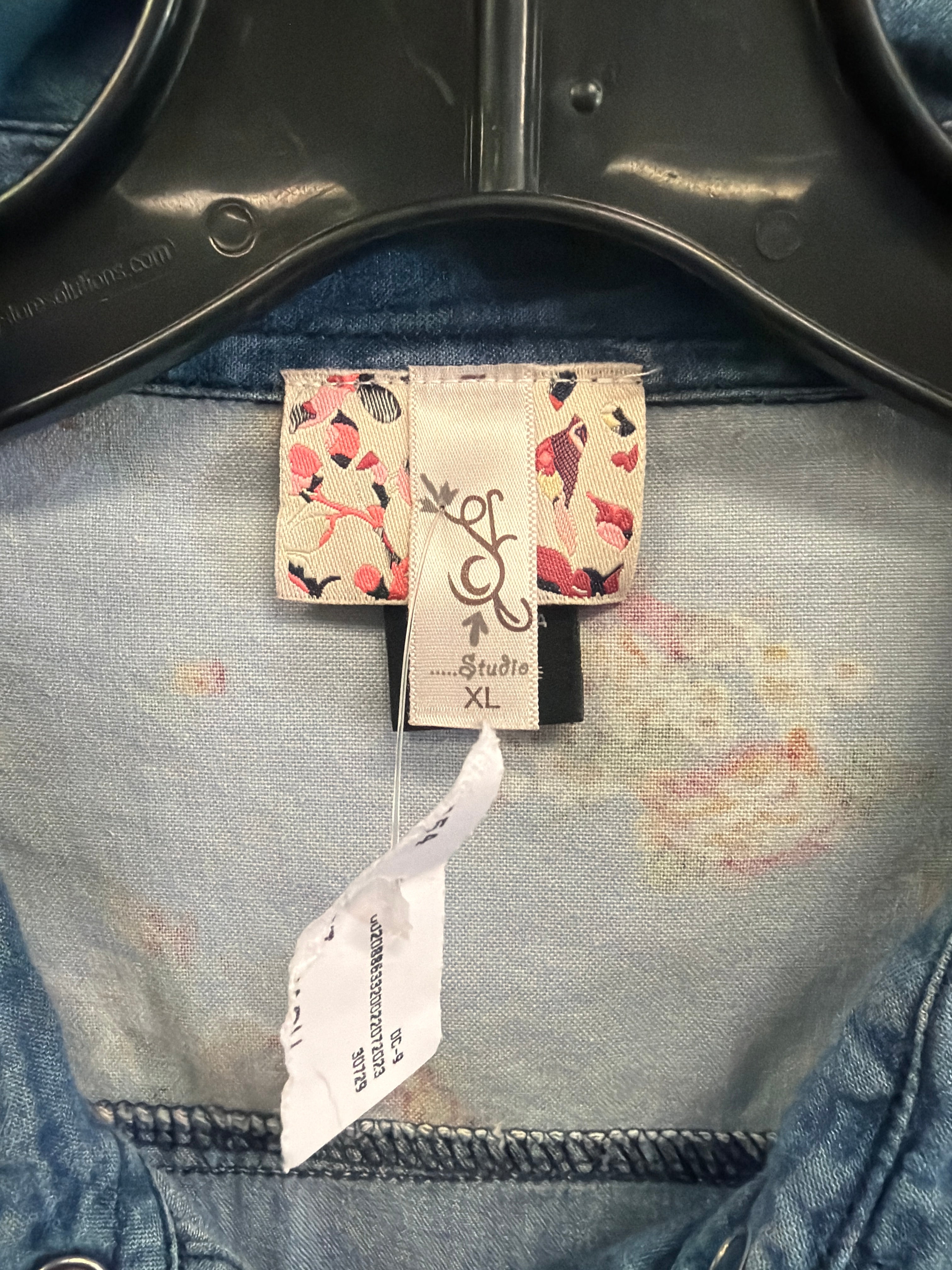 NWT Floral Patchwork Western Shirt