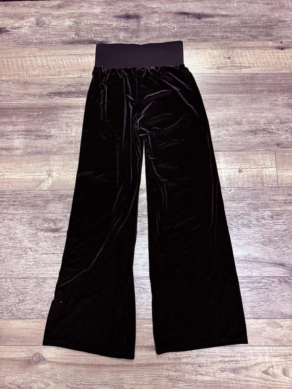NWOT M Rena Velour Pants (org$89)