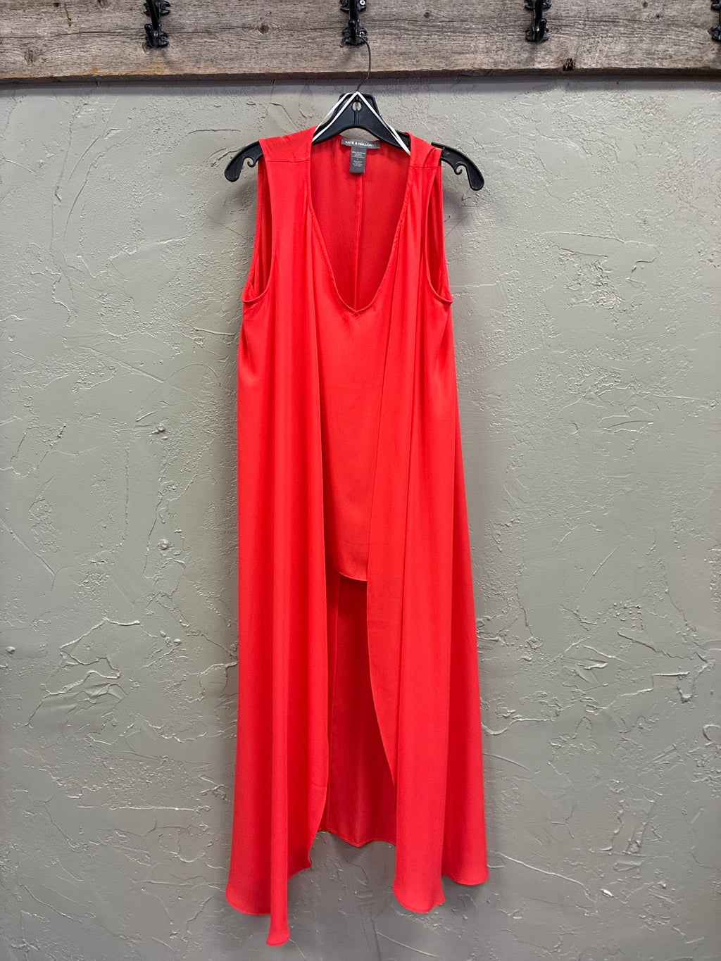 NWOT Kate & Mallory Sleeveless High-Low Top (org$59)