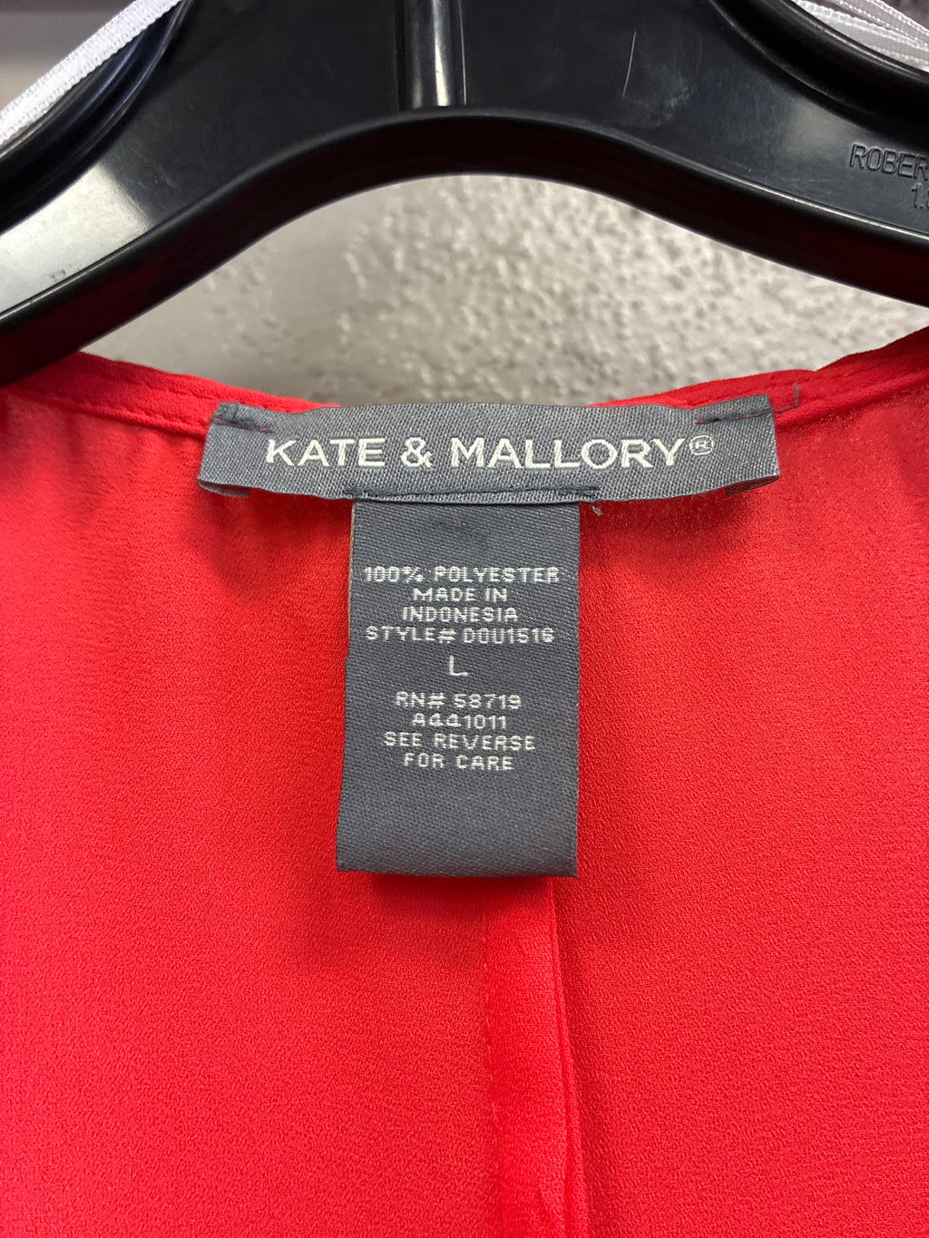 NWOT Kate & Mallory Sleeveless High-Low Top (org$59)