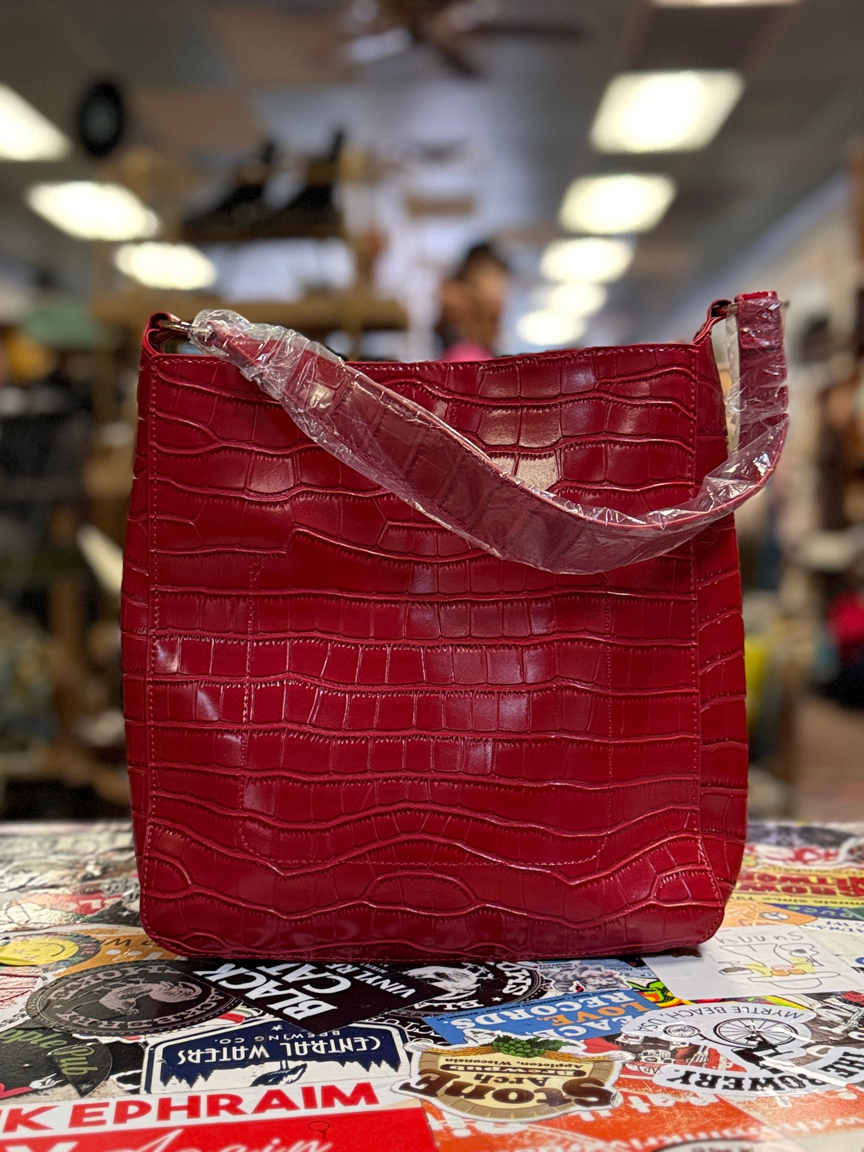 NWOT Kate & Mallory Croc-Embossed 2-PC Set (org$75)