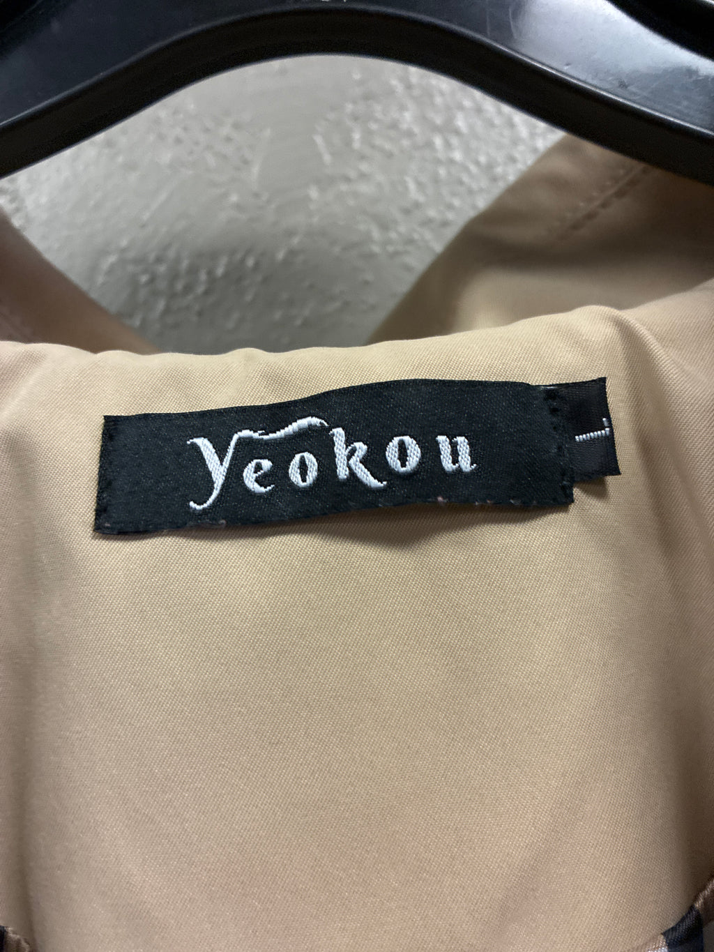 Yeokou Cropped Trench Coat
