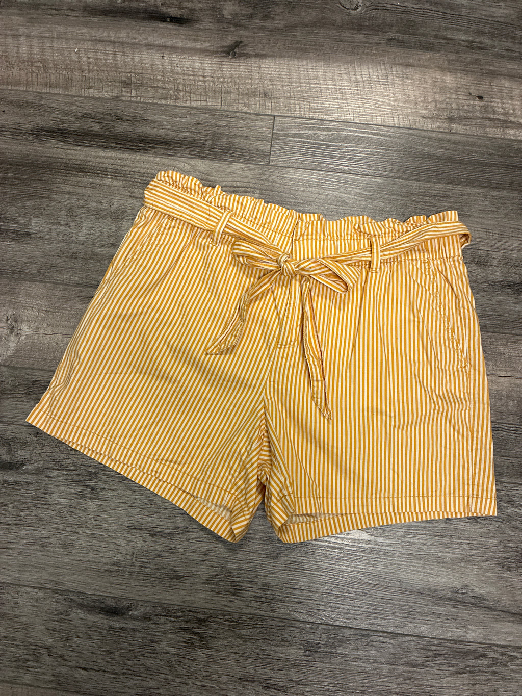 Liz Claiborne Paperbag Shorts