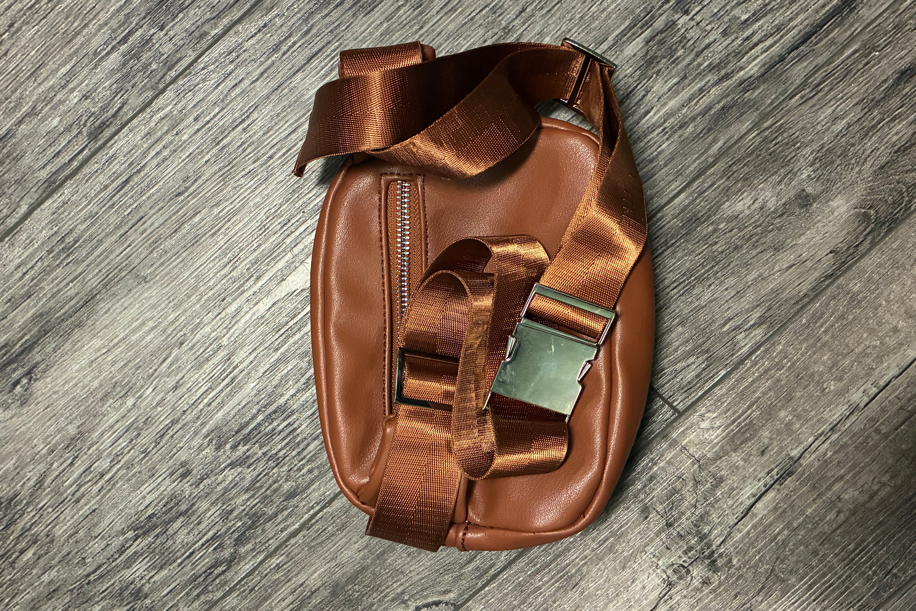 NWOT Jen&Co Vegan Leather Belt Bag