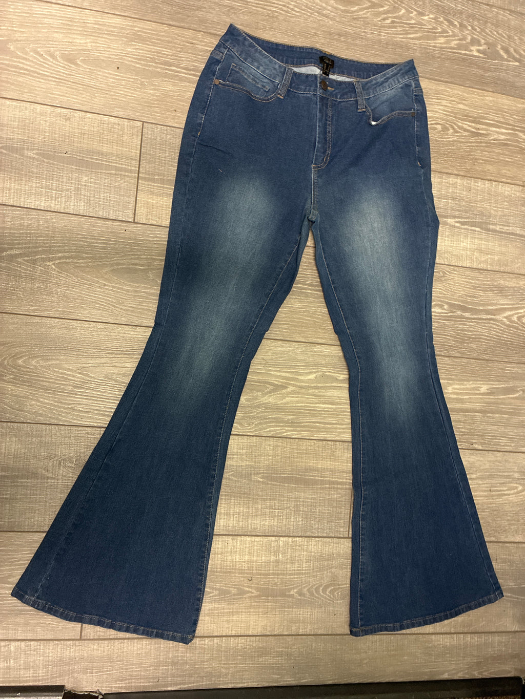 NWOT GILI Dual-Stretch Flares (org$69)
