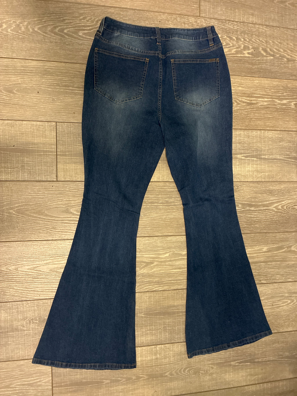 NWOT GILI Dual-Stretch Flares (org$69)