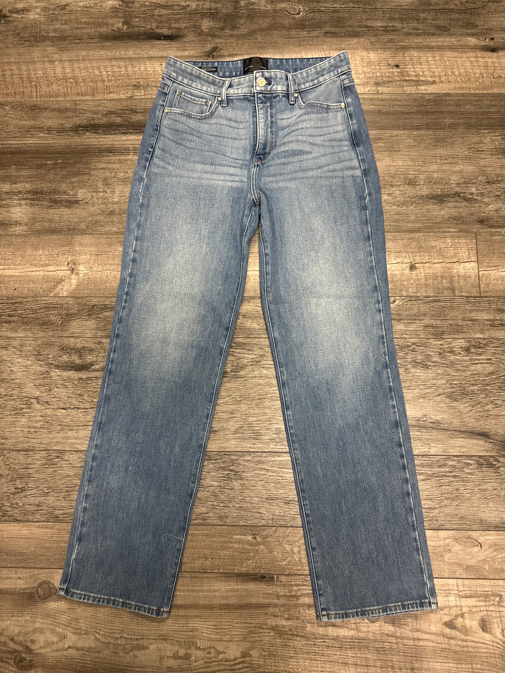 WHBM Relaxed Straight Jean (org$110)