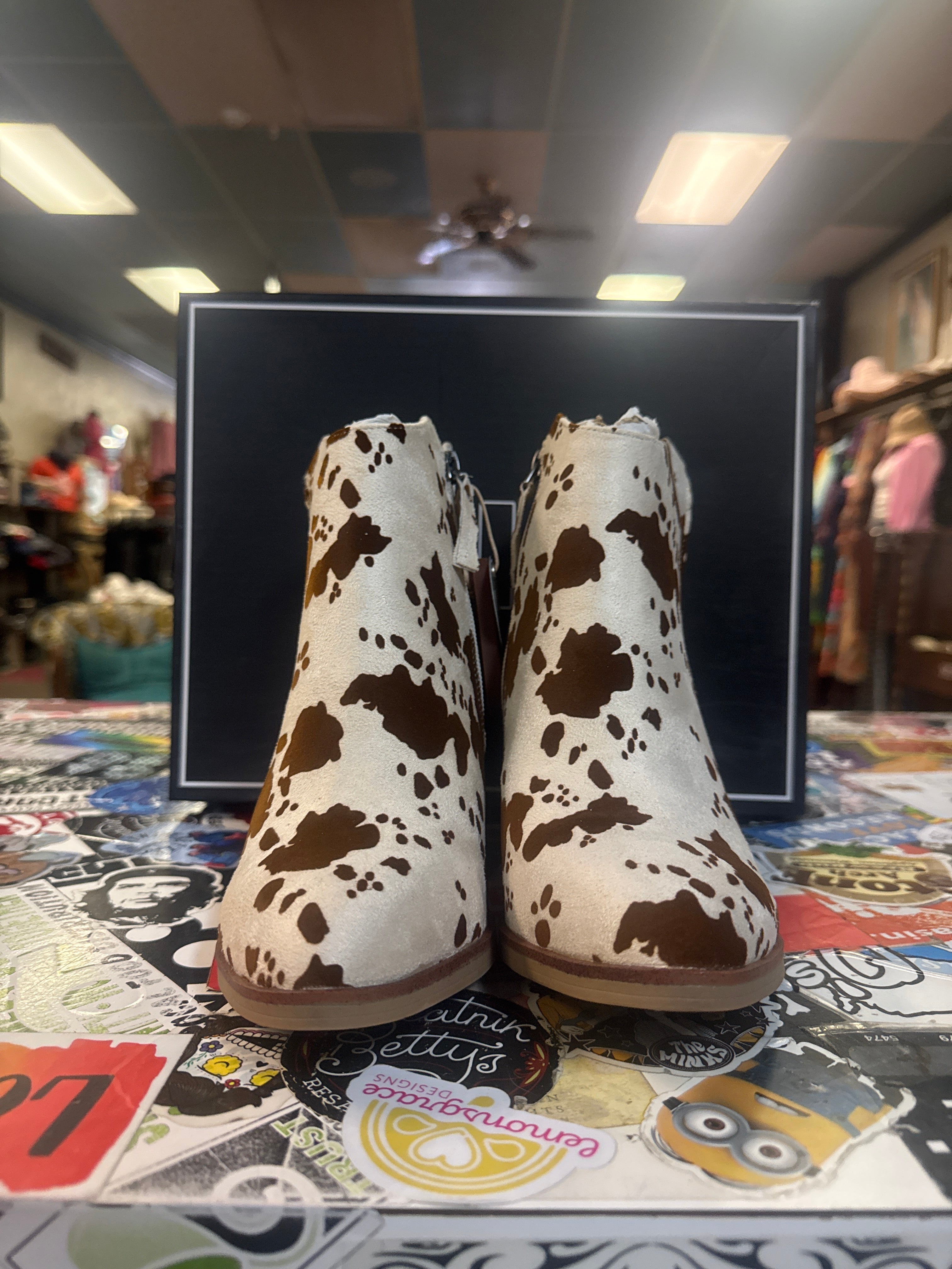 NIB MIA Cow Print Ankle Boot (org$80)