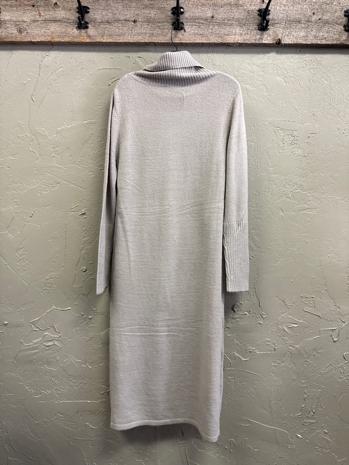 NWOT Kate & Mallory High Slit Sweater