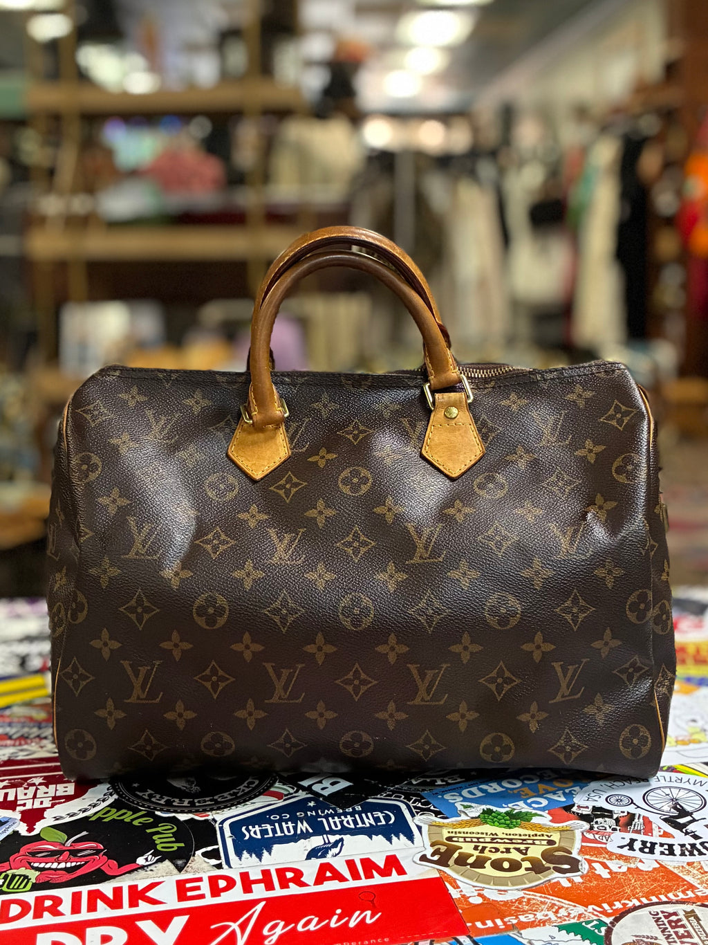 Authentic Vtg Louis Vuitton Monogram Speedy 35