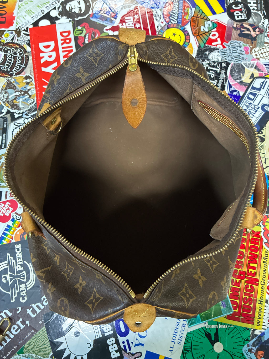 Authentic Vtg Louis Vuitton Monogram Speedy 35