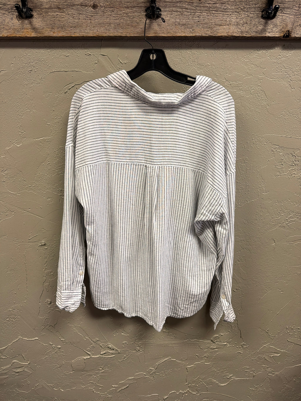 Urban Daizy Striped Button Down