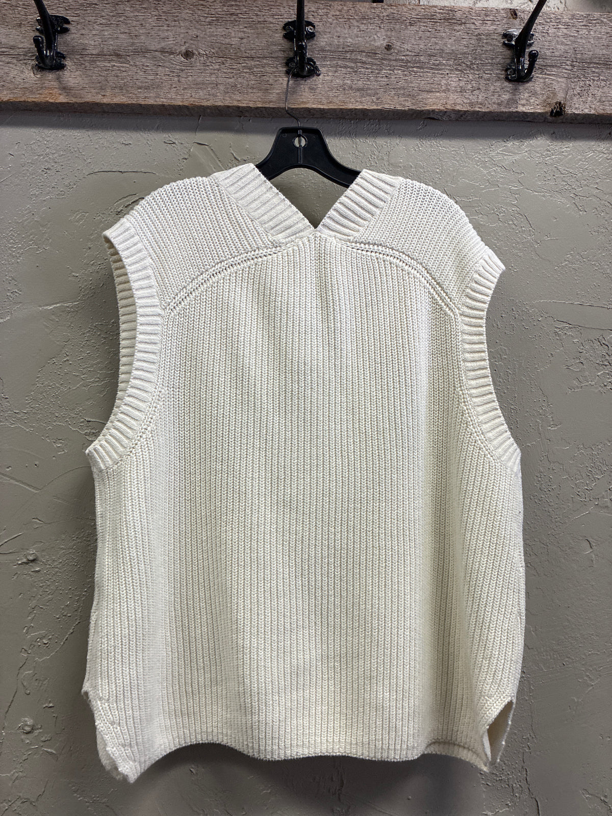 Oversized Ribbed V-Neck Sweater Vest